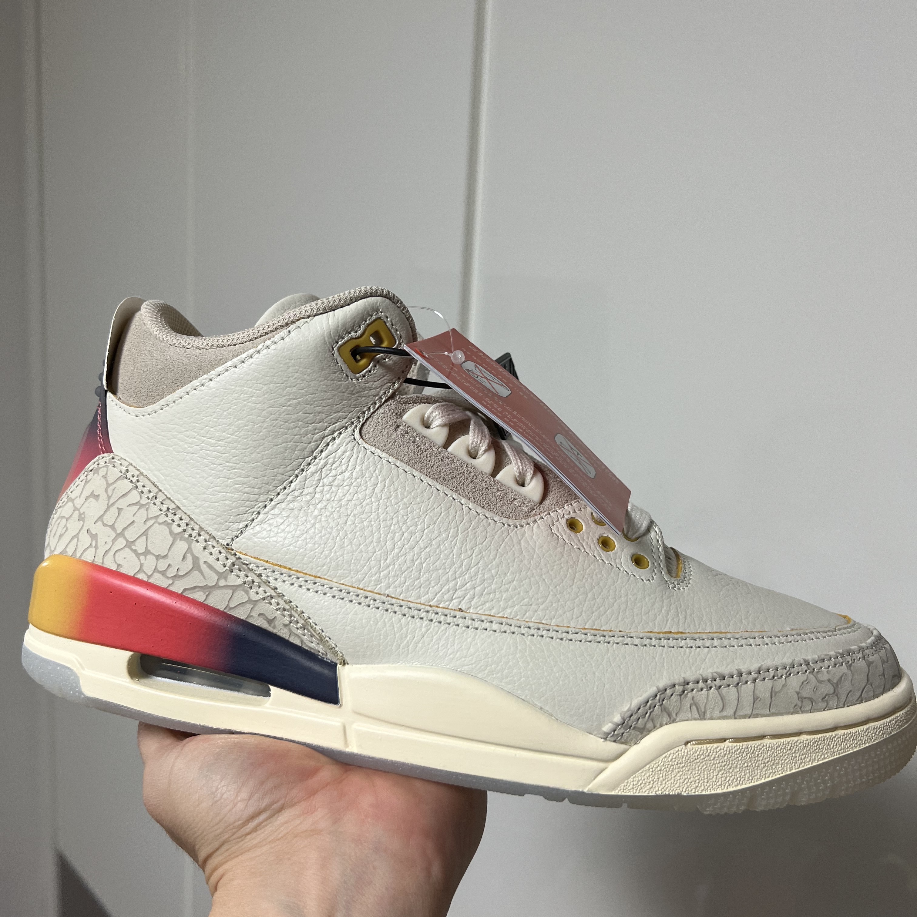 Jordan 3 x J Balvin Retro SP Sunset 착용 스타일 - 1