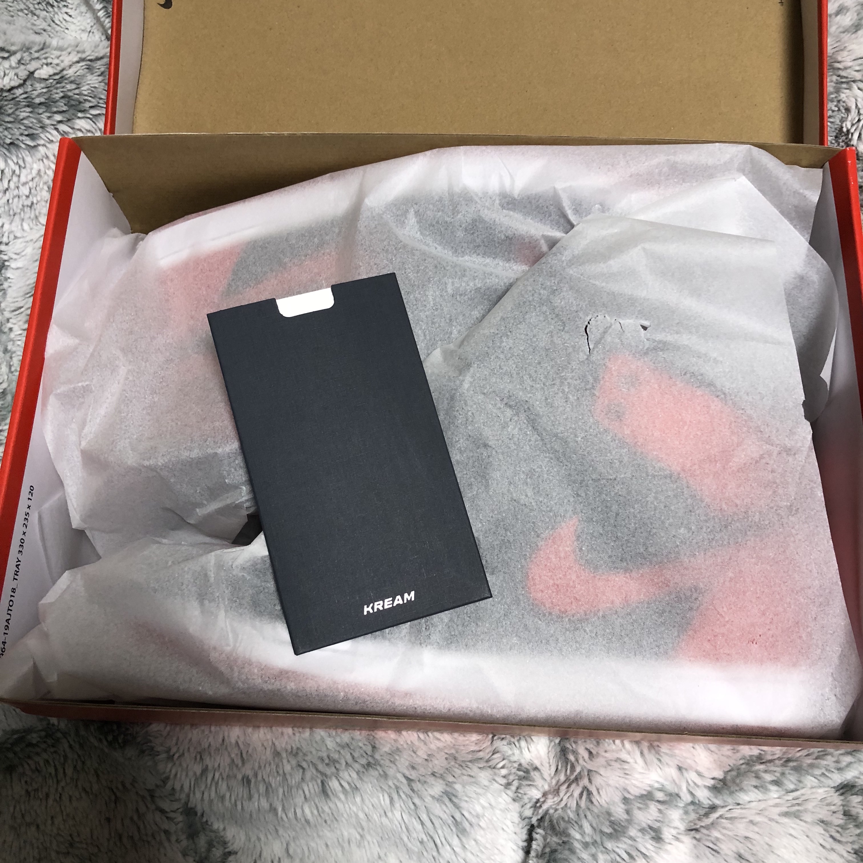 (W) Jordan 1 Retro High OG Satin Bred 착용 스타일 - 3