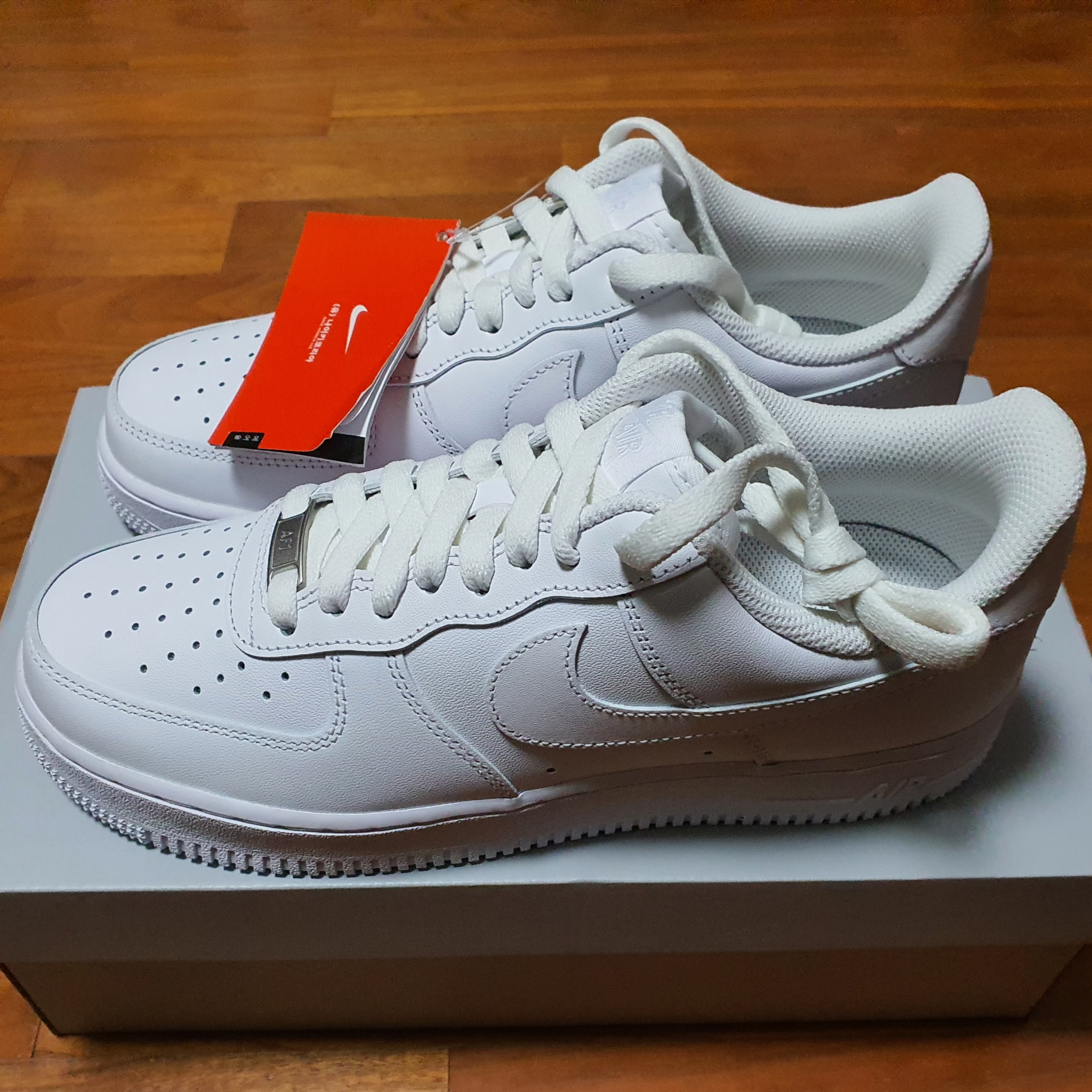 Nike Air Force 1 '07 Low White 착용 스타일