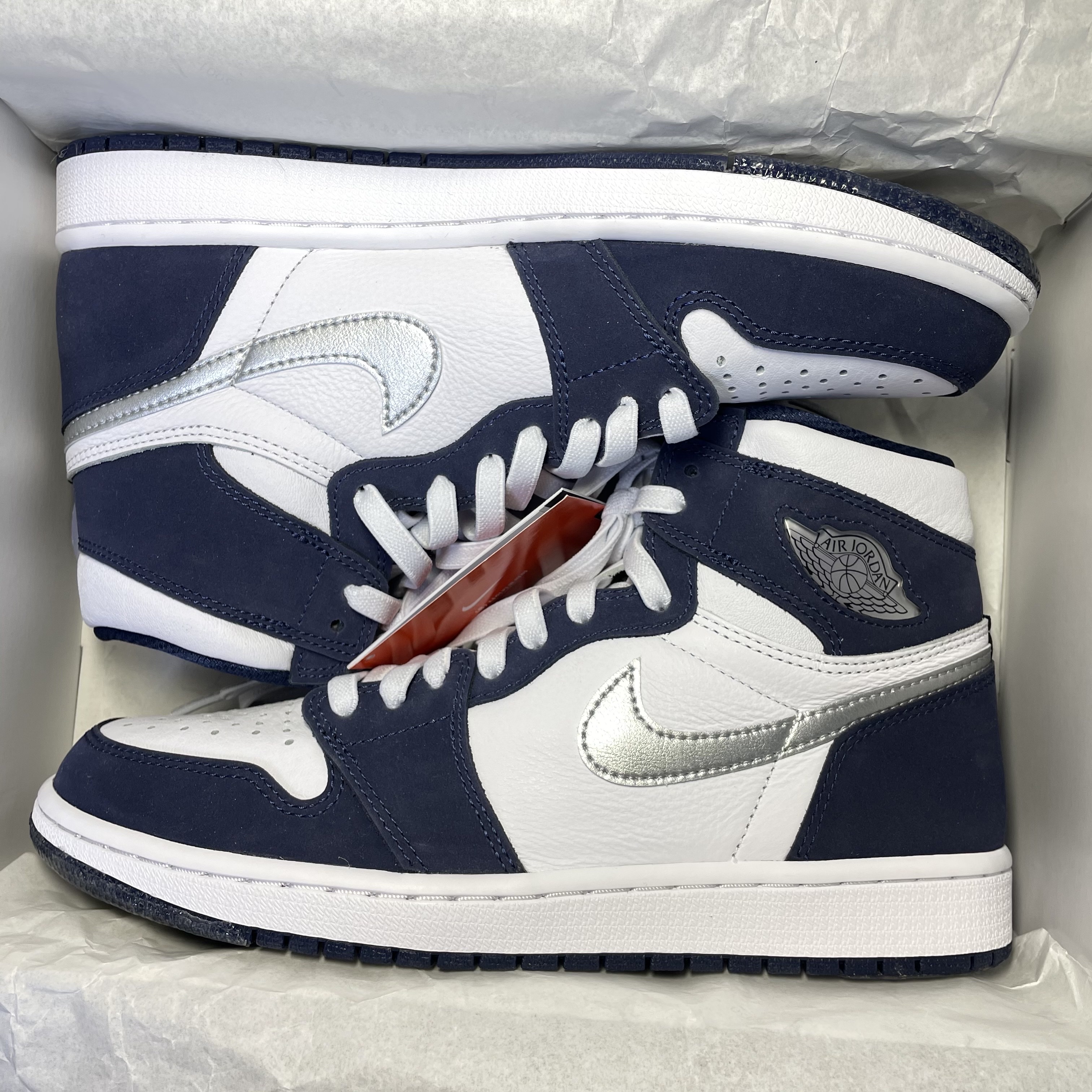 Jordan 1 Retro High OG CO.JP Midnight Navy 착용 스타일