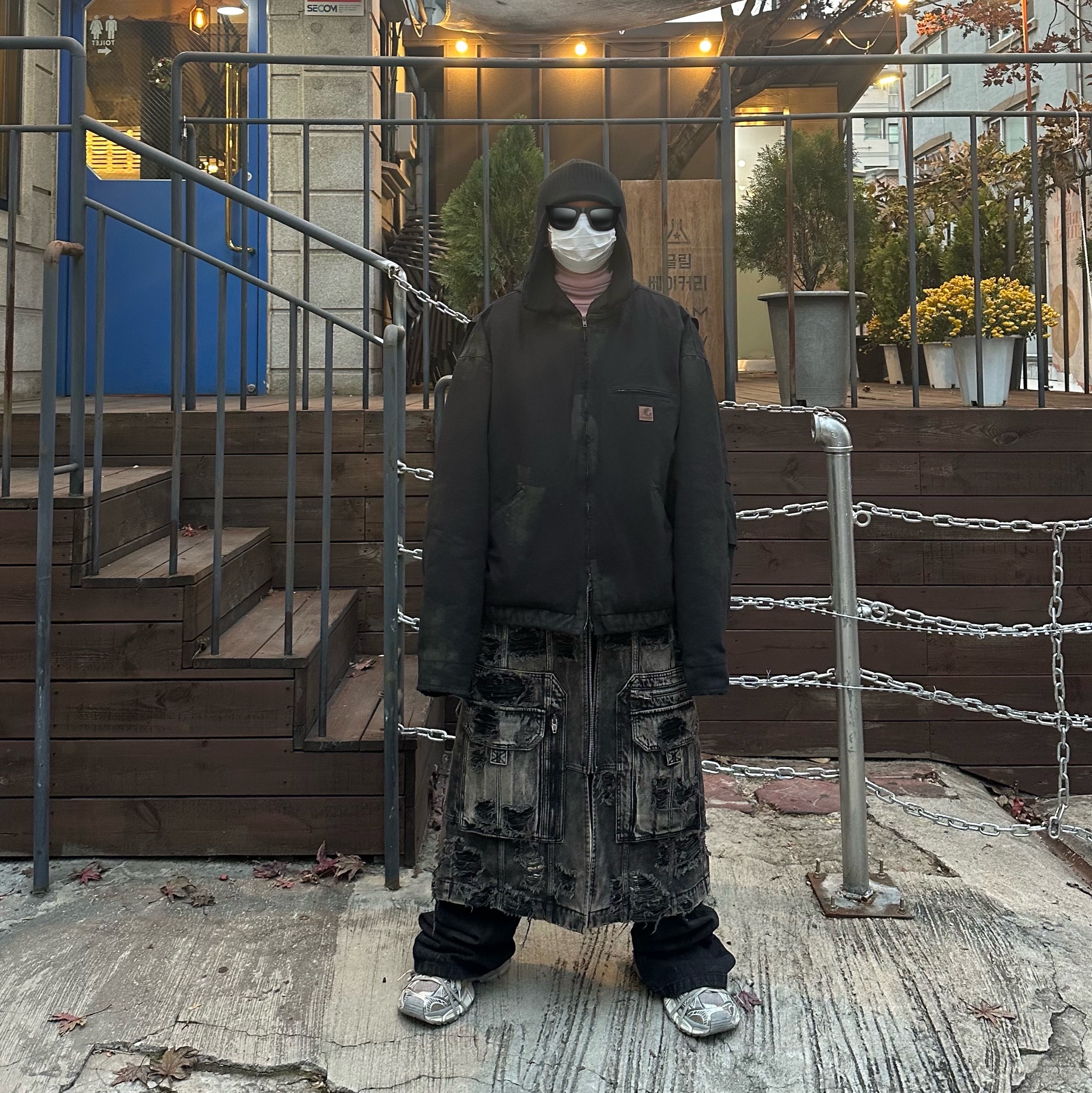 Project G/R Distressed Mud Work Jacket Black, Project G/R Flare Jeans Black 착용 스타일 - 2