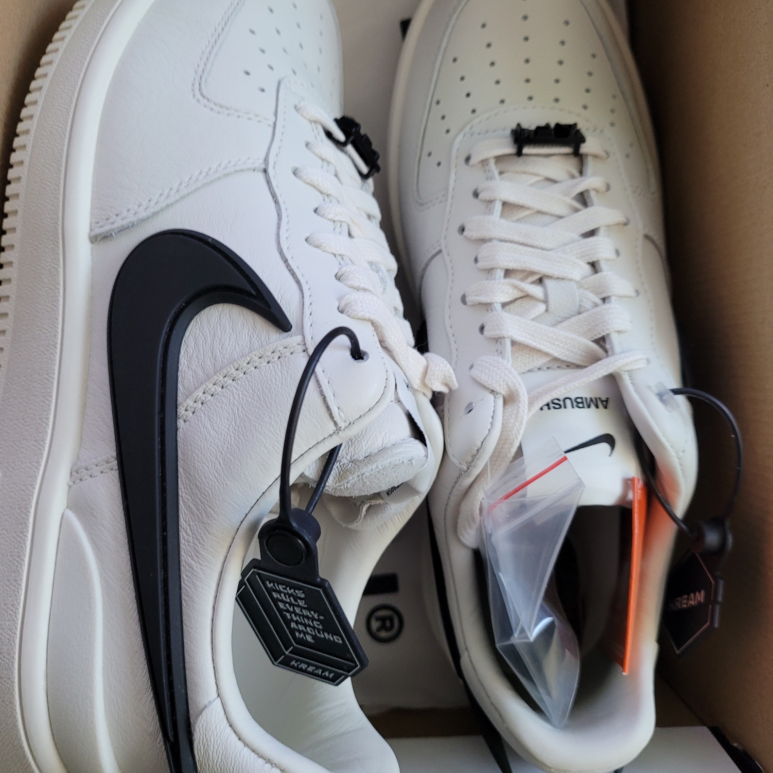 Nike x Ambush Air Force 1 Low SP Phantom 착용 스타일