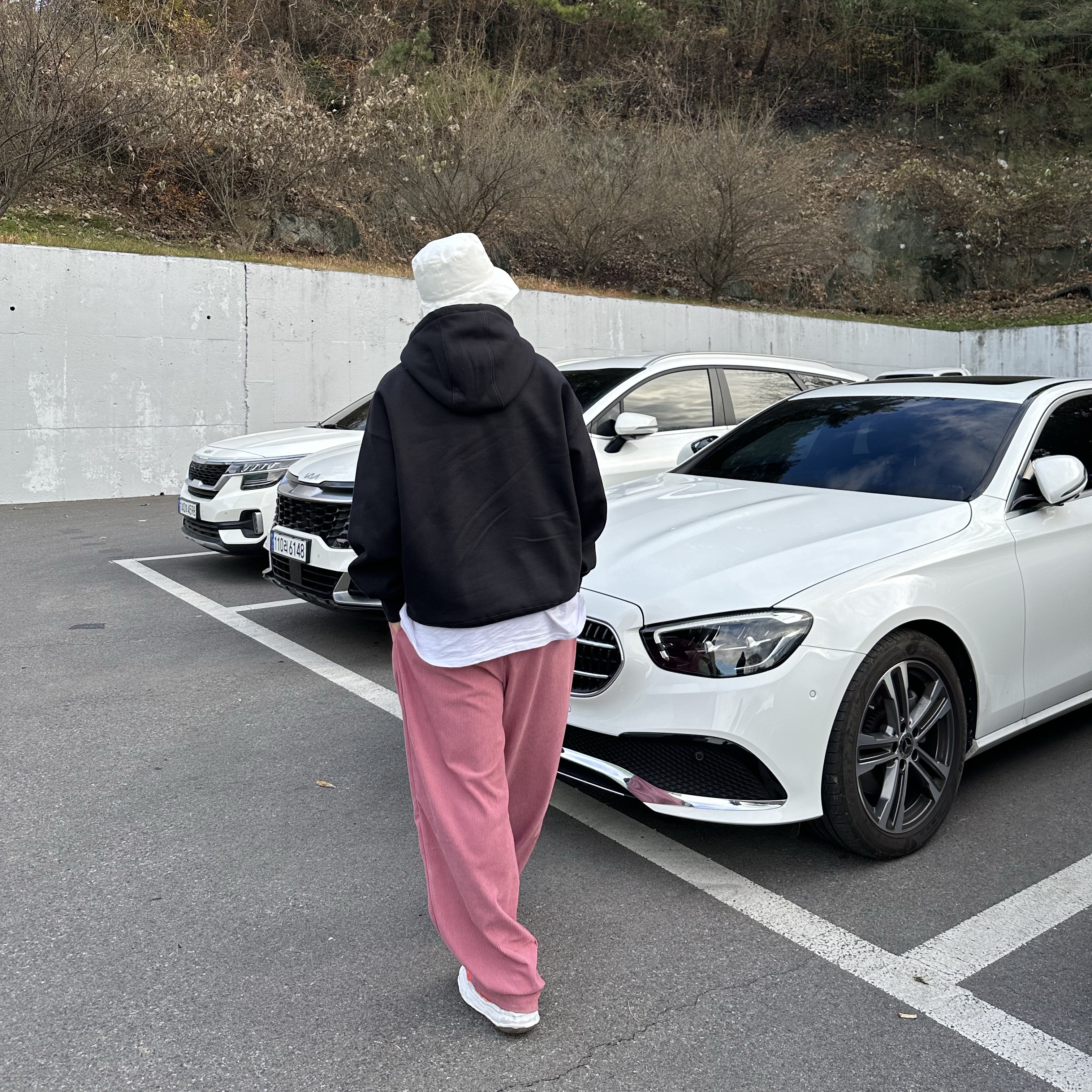 Nike NRG Solo Swoosh Fleece Hoodie Black White - Asia, Maison Mihara Yasuhiro Blakey OG Sole Canvas Low-top Sneakers Orange 착용 스타일 - 3