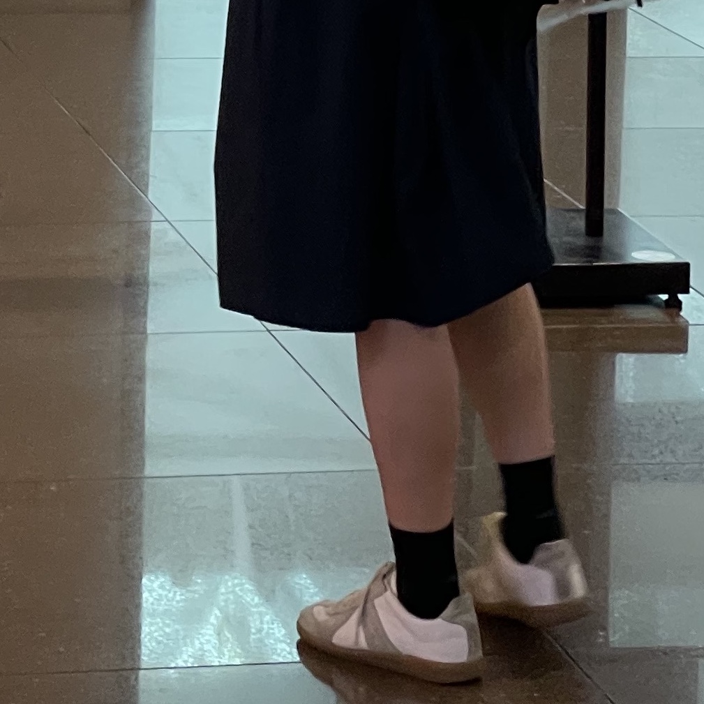 (W) Maison Margiela Calfskin Replica Sneakers White 착용 스타일