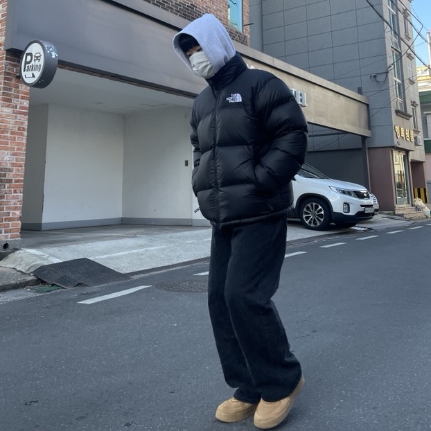 IAB Studio Hoodie Light Gray, The North Face 1996 Eco Nuptse Jacket Black 착용 스타일