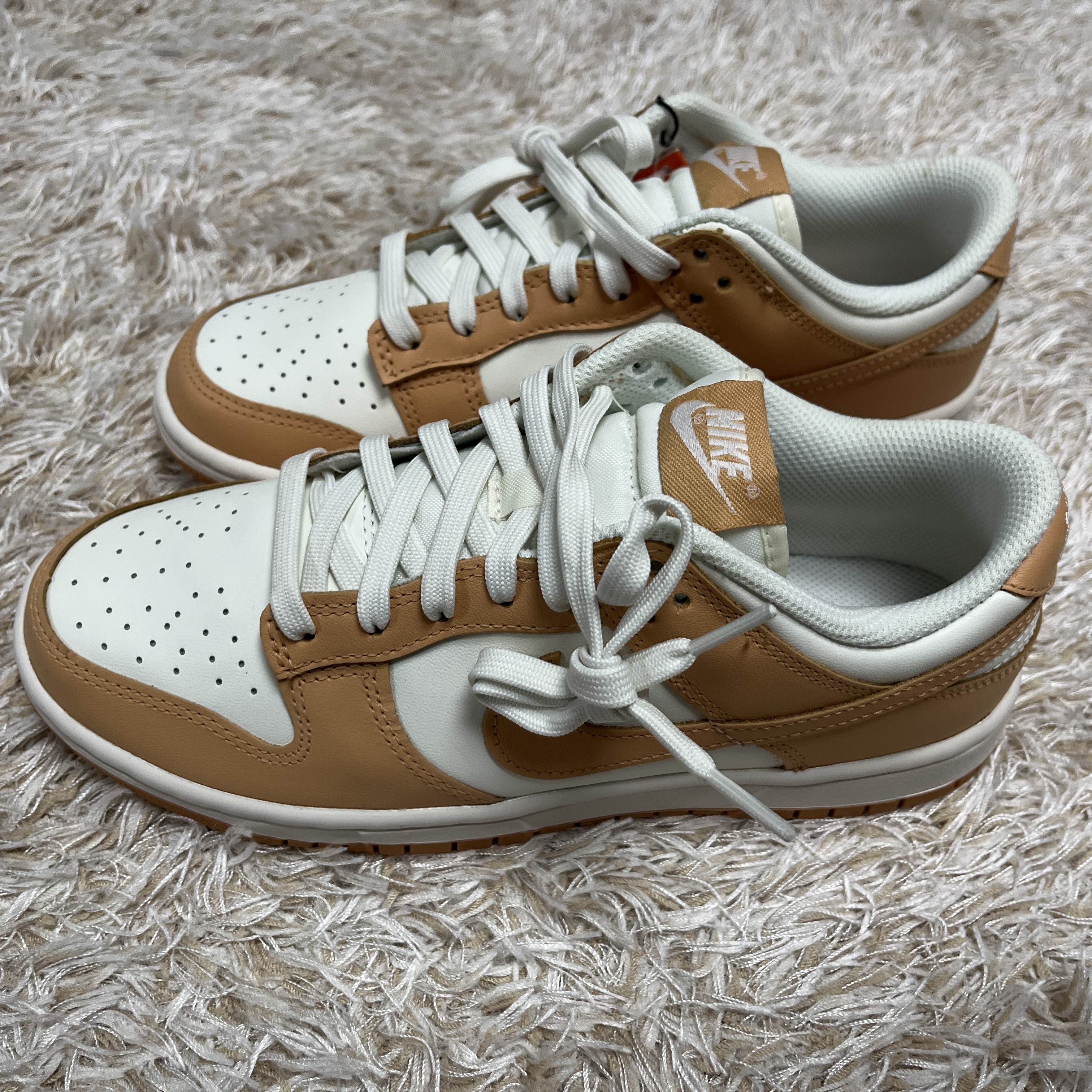 (W) Nike Dunk Low Harvest Moon 착용 스타일 - 2