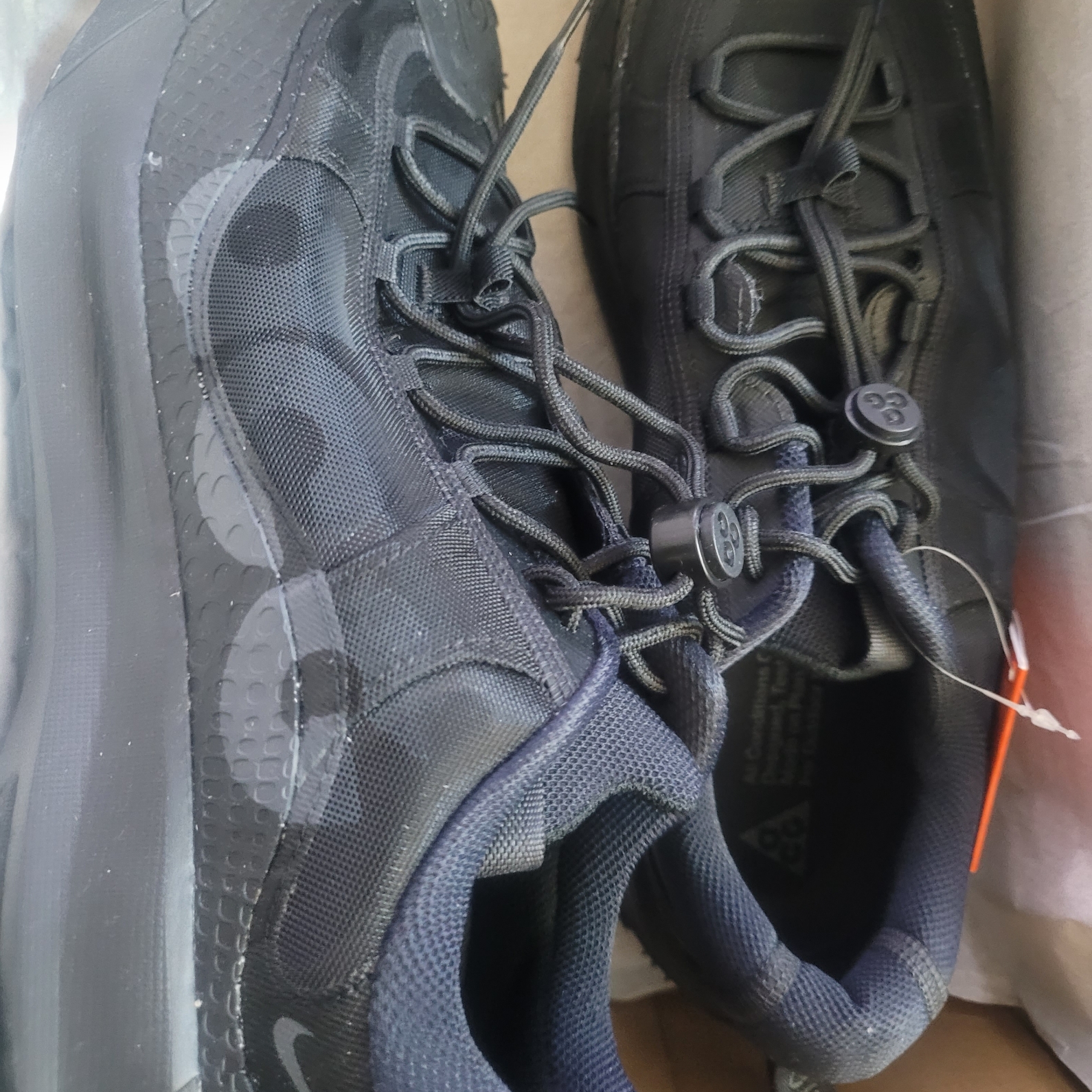 Nike ACG Mountain Fly 2 Low Black 착용 스타일