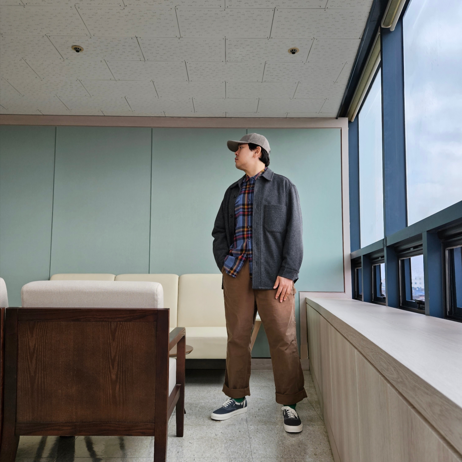 Vans Vault OG Authentic LX Navy 착용 스타일 - 1