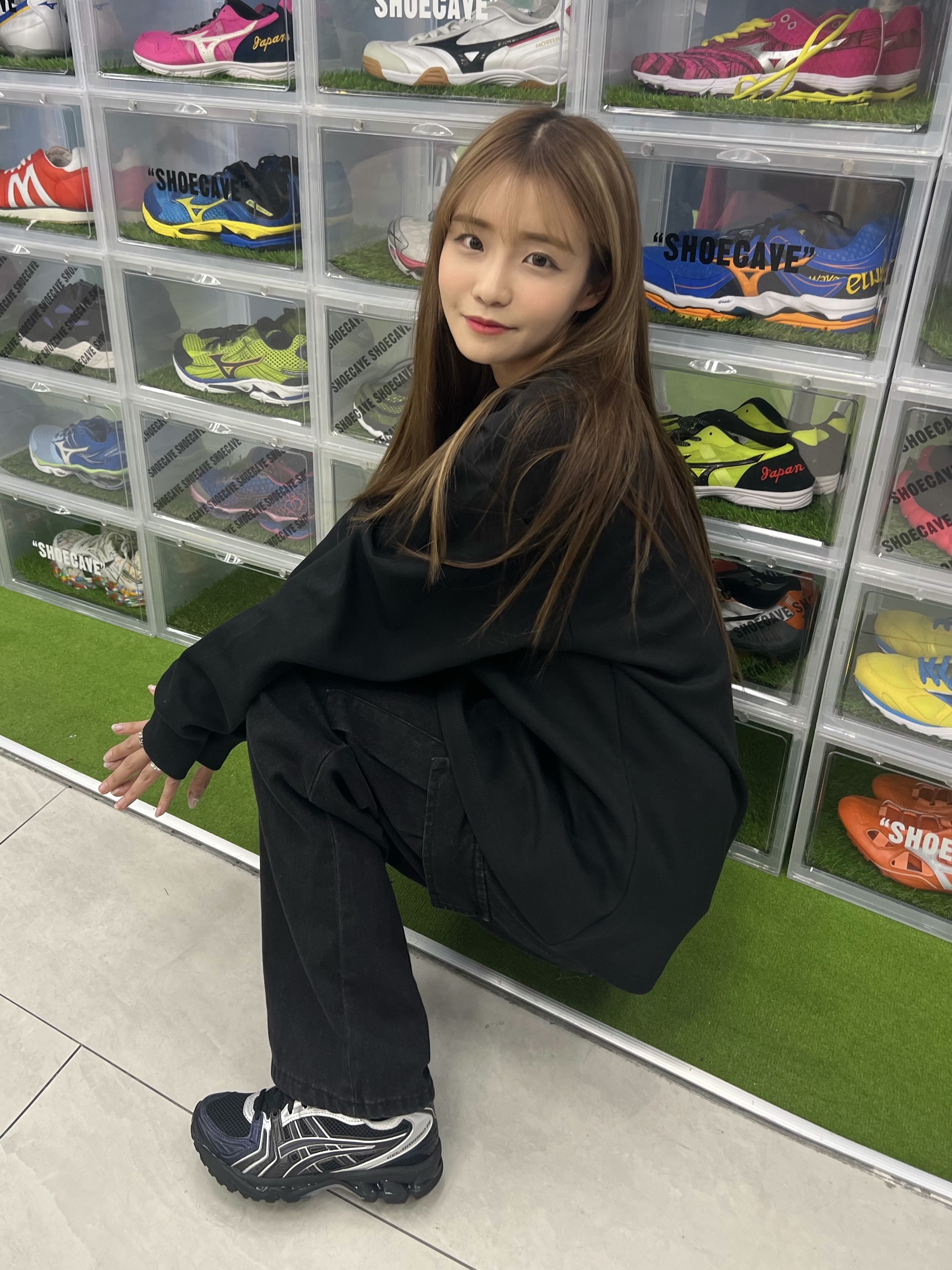 Asics x Atmos x Undermycar Gel-Kayano 14 Black Pure Silver, Nike x Sacai x Undercover LDWaffle Black Bright Citron 착용 스타일 - 1