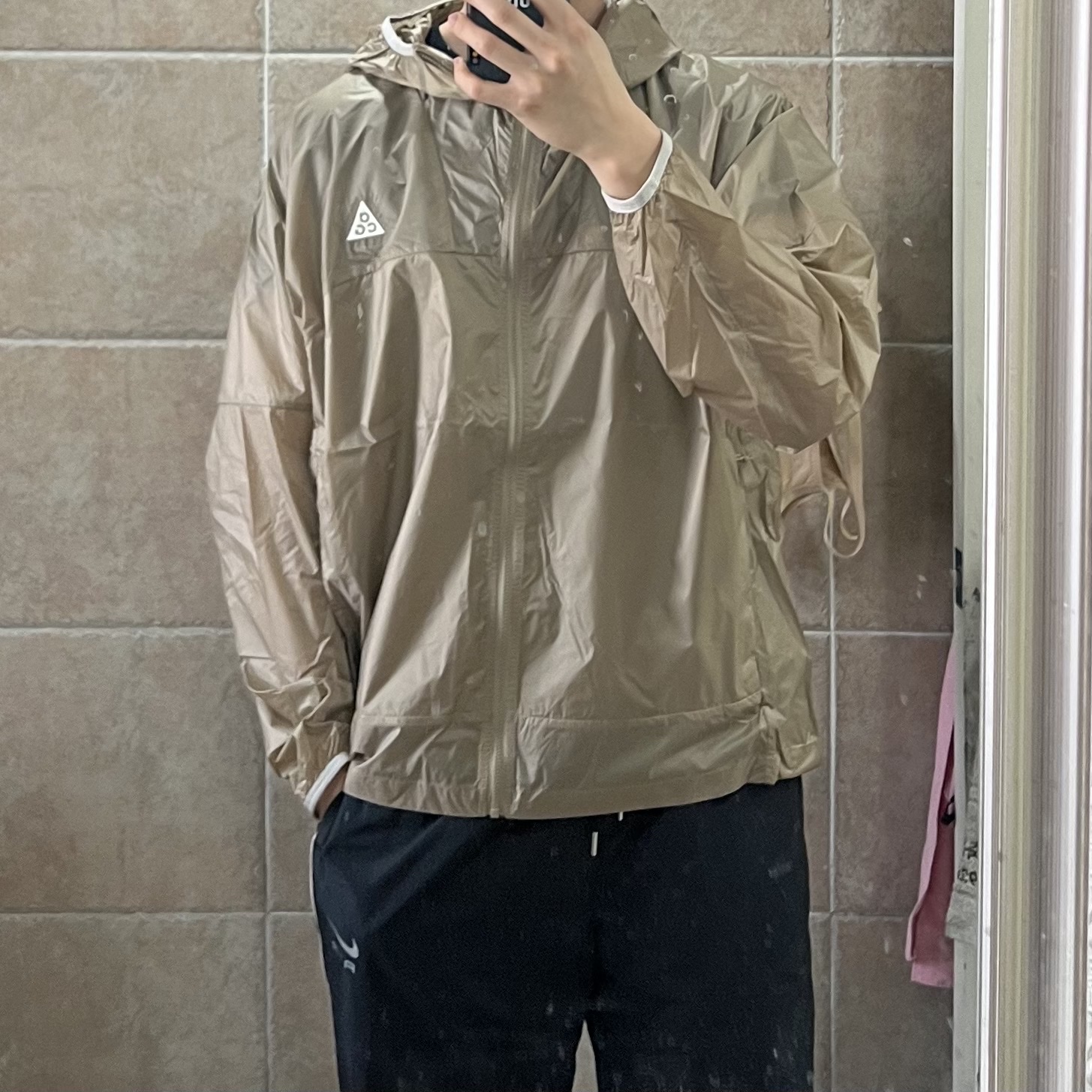 Nike ACG Windproof Cinder Cone Jacket Khaki Summit White - Asia 착용 스타일