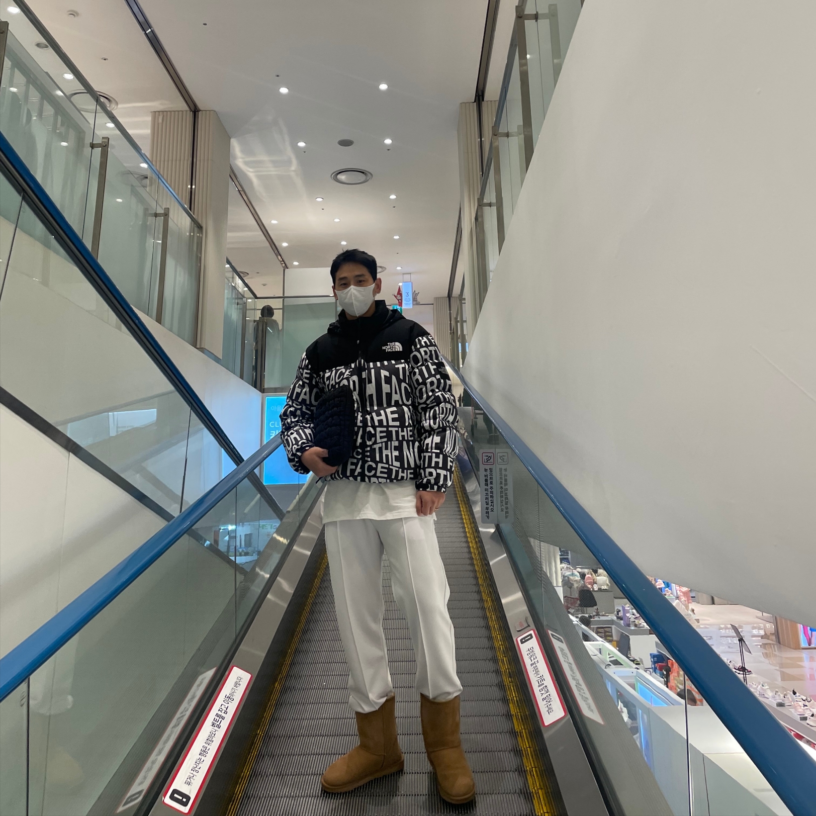 (W) UGG Classic Short II Boots Chestnut, UGG Classic Short Boots Chestnut 착용 스타일