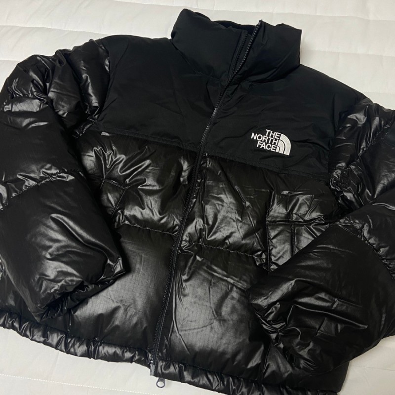 (W) The North Face White Label Novelty Nuptse Down Jacket Black 착용 스타일