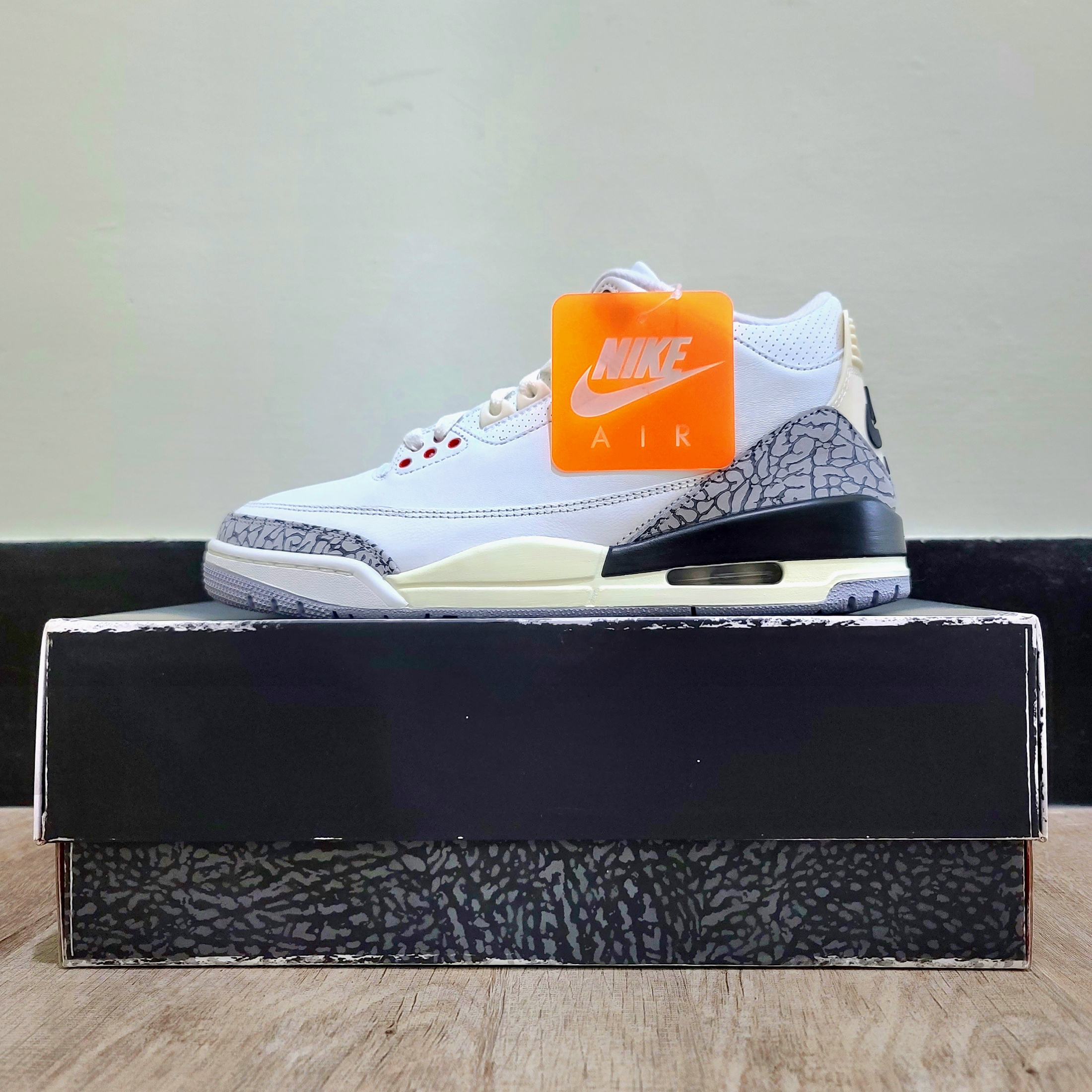 Jordan 3 Retro White Cement Reimagined 착용 스타일 - 1