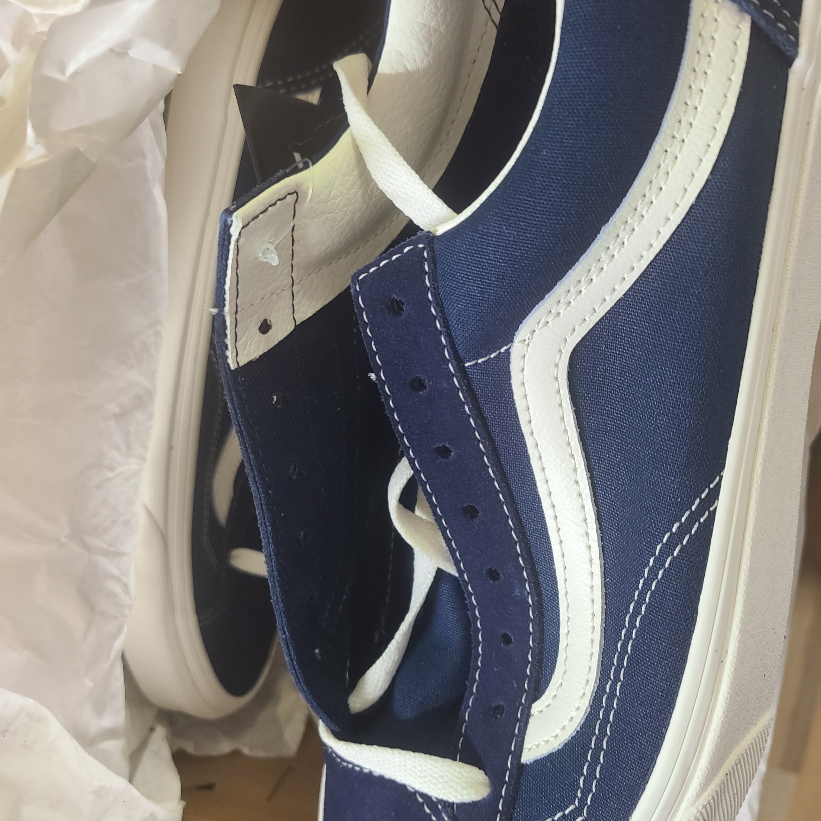 Vans Style 36 Suede Dress Blues 착용 스타일