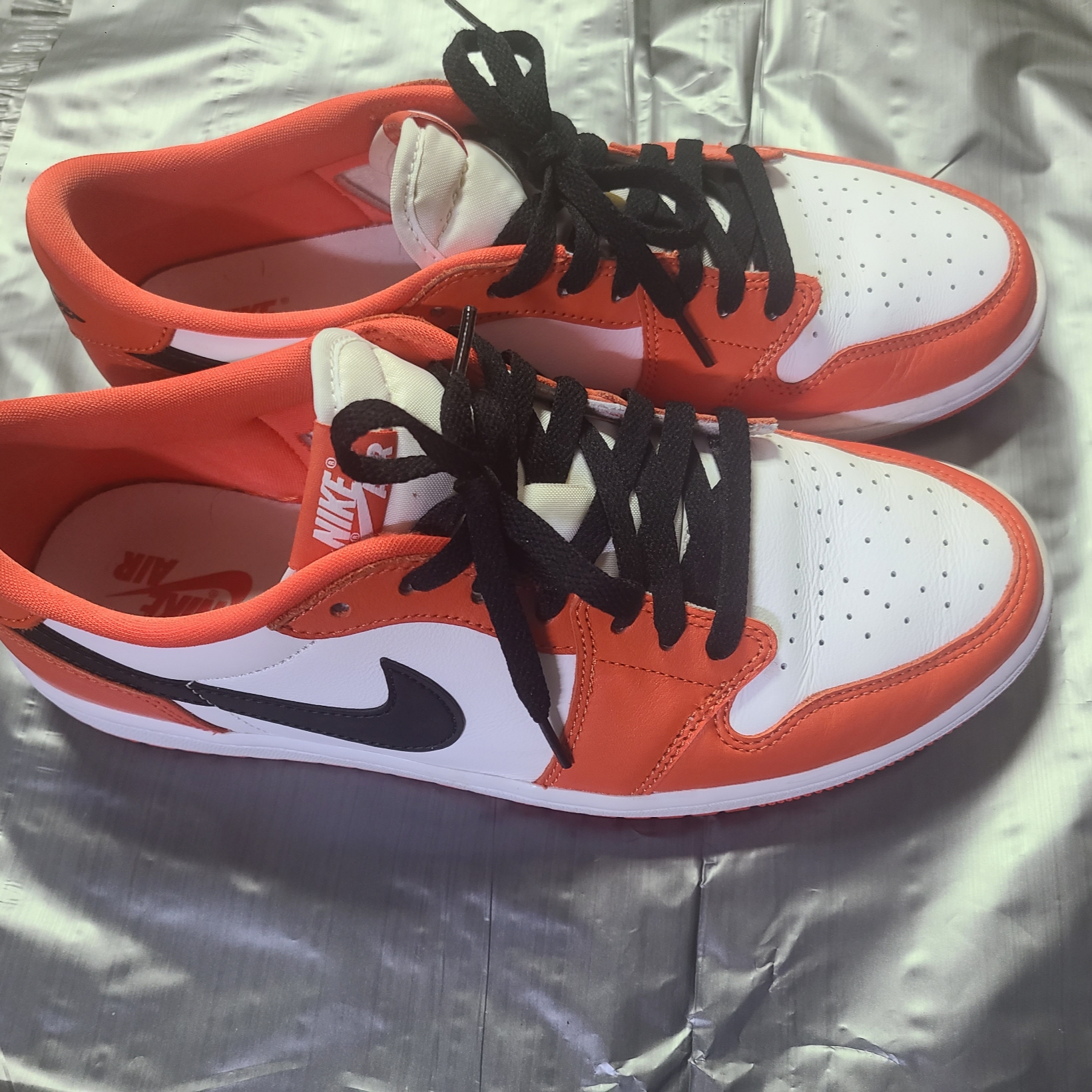 Jordan 1 Low OG Starfish 착용 스타일