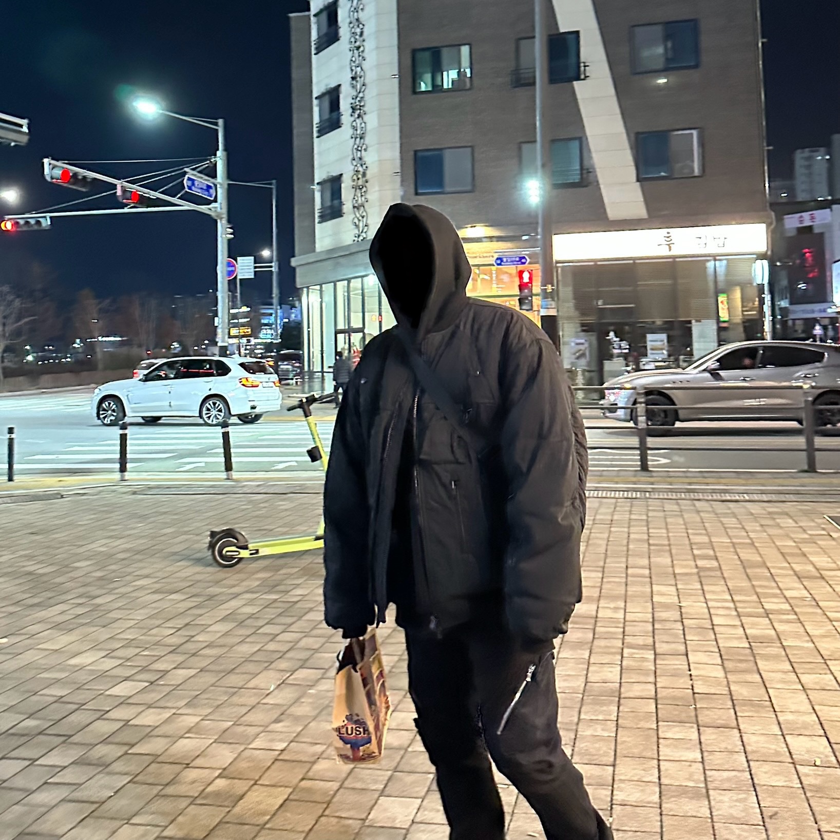 Undermycar Juggernaut Double Back Zip Steroid Bomber Triple Black - 23SS, Undermycar Zerob Embossed Tactic Flared Jeans Sharkskin - 23FW 착용 스타일