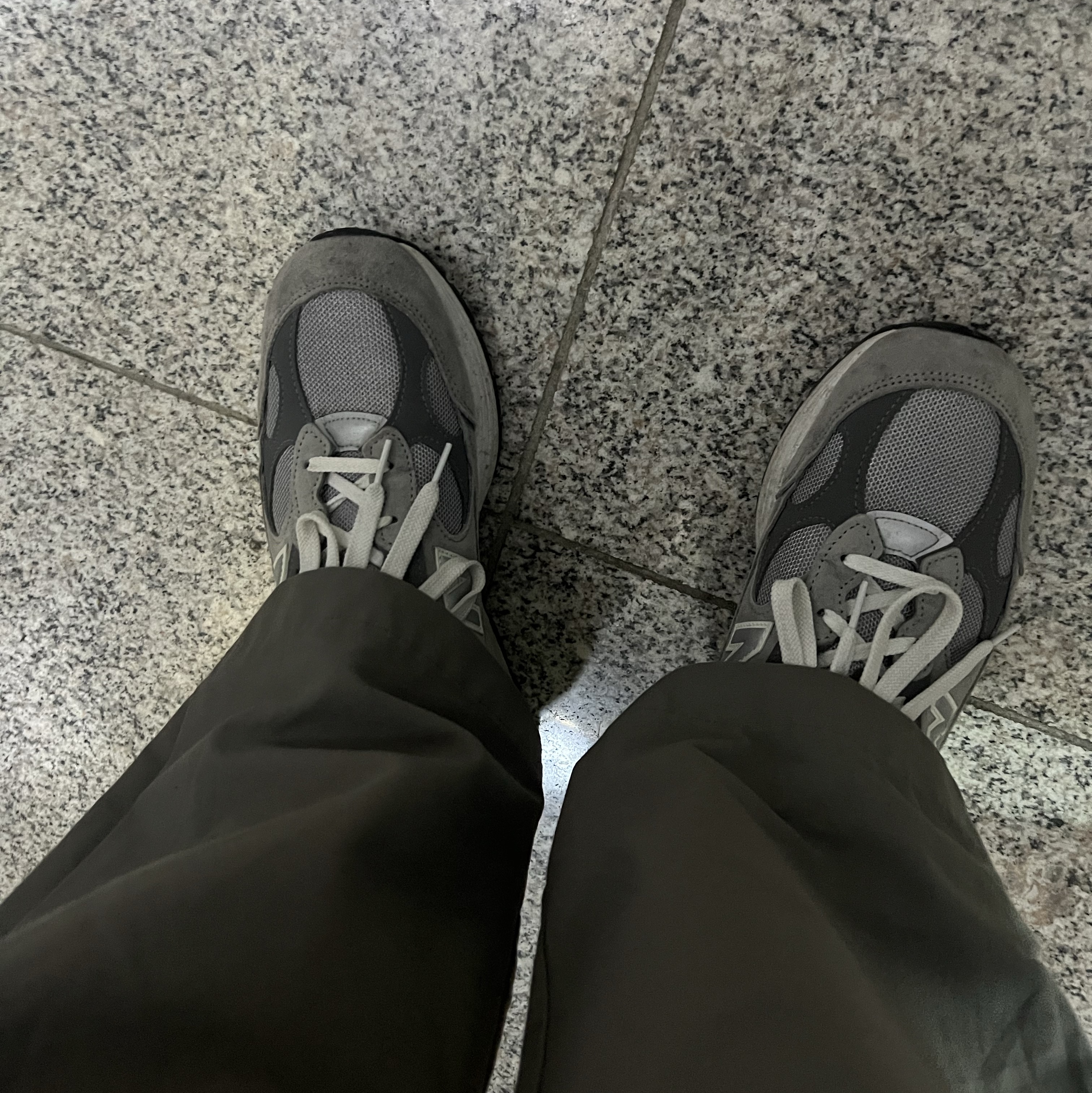 New Balance 992 Made in USA Grey - D Standard 착용 스타일
