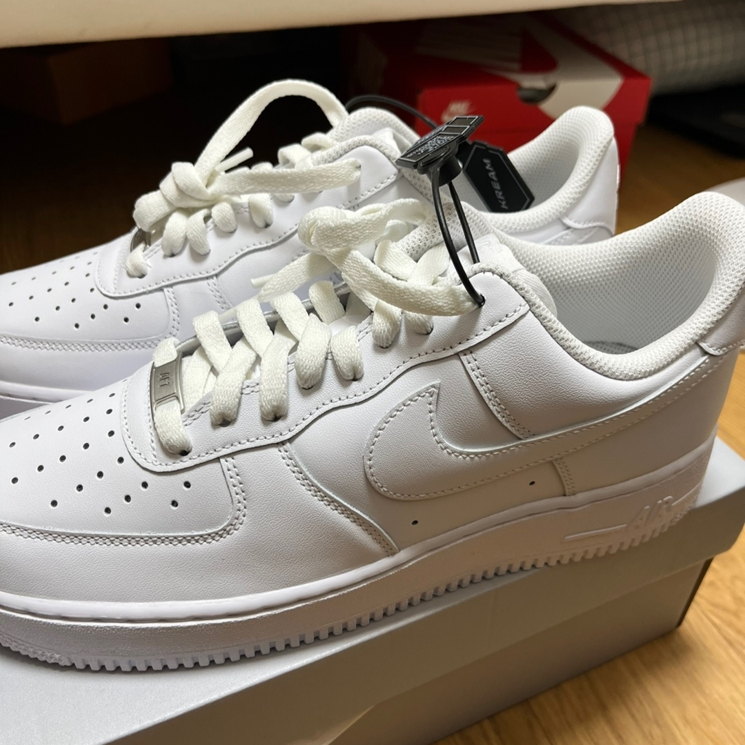 Nike Air Force 1 '07 Low White 착용 스타일 - 2
