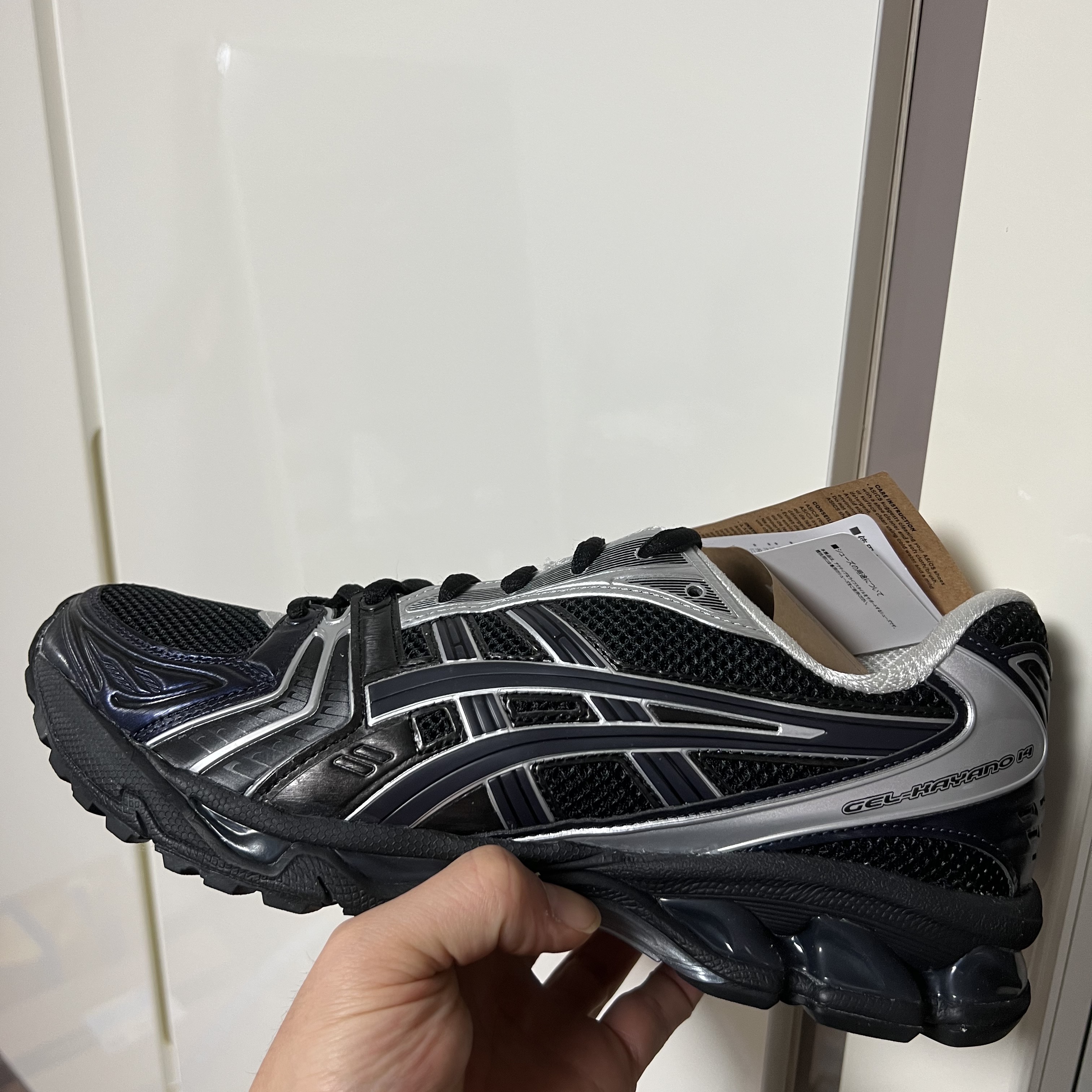 Asics x Atmos x Undermycar Gel-Kayano 14 Black Pure Silver 착용 스타일