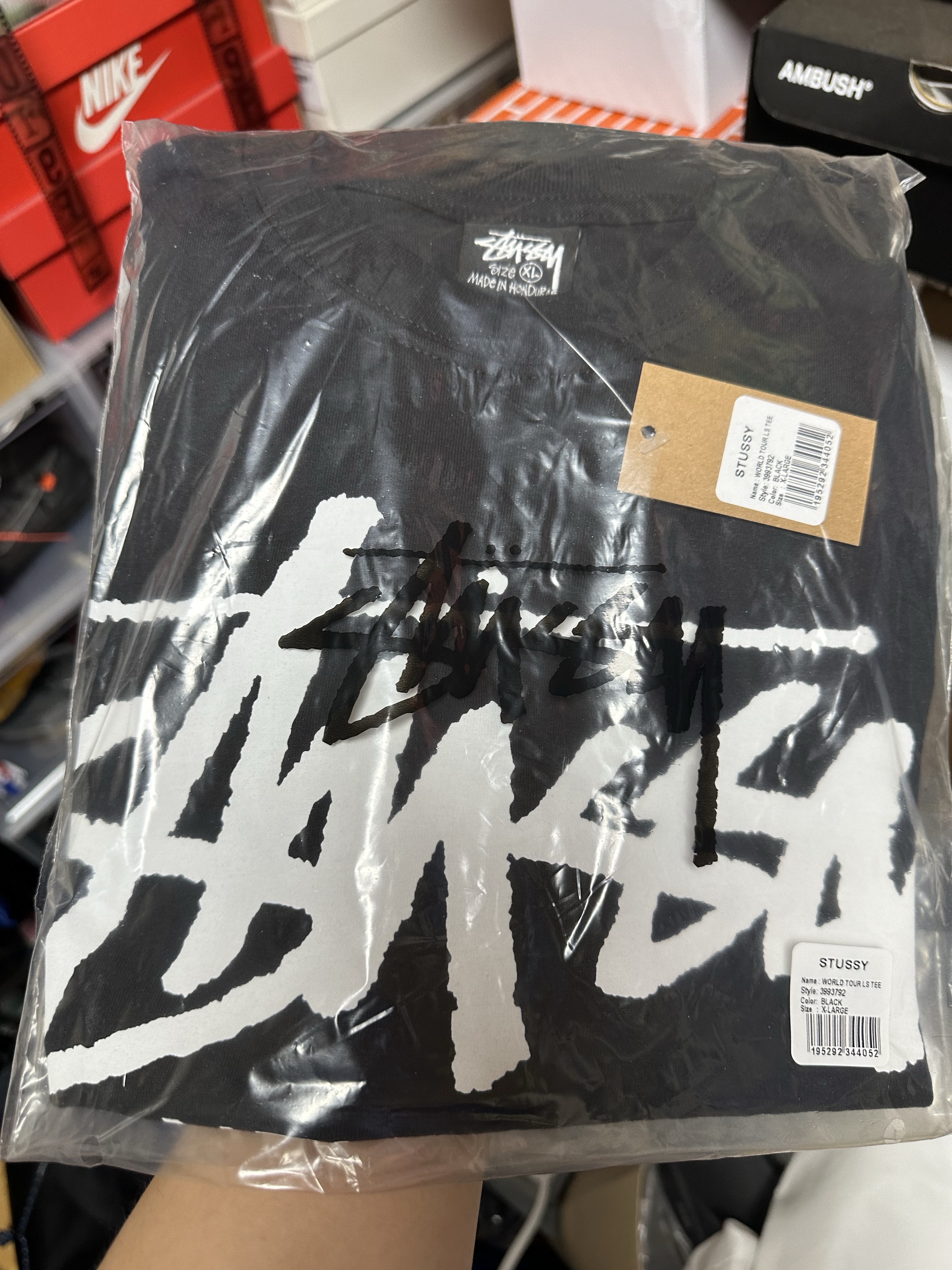 Stussy World Tour LS T-Shirt Black 2023 착용 스타일