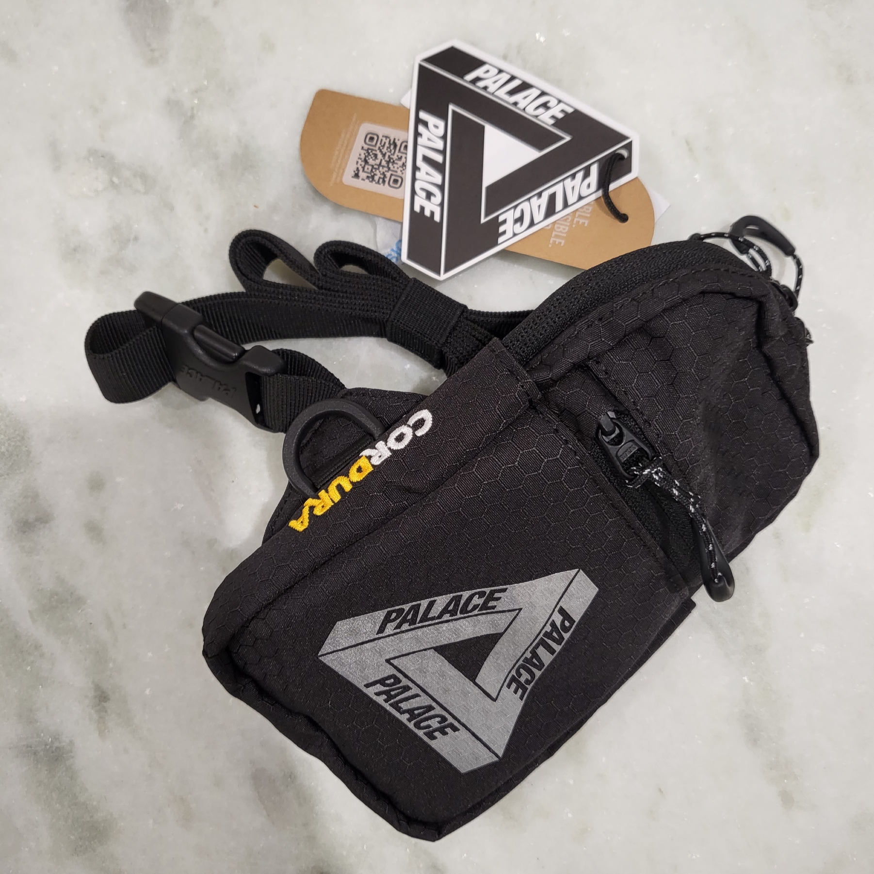 Palace Cordura Eco Hex Ripstop Shot Bag Black - 23FW 착용 스타일