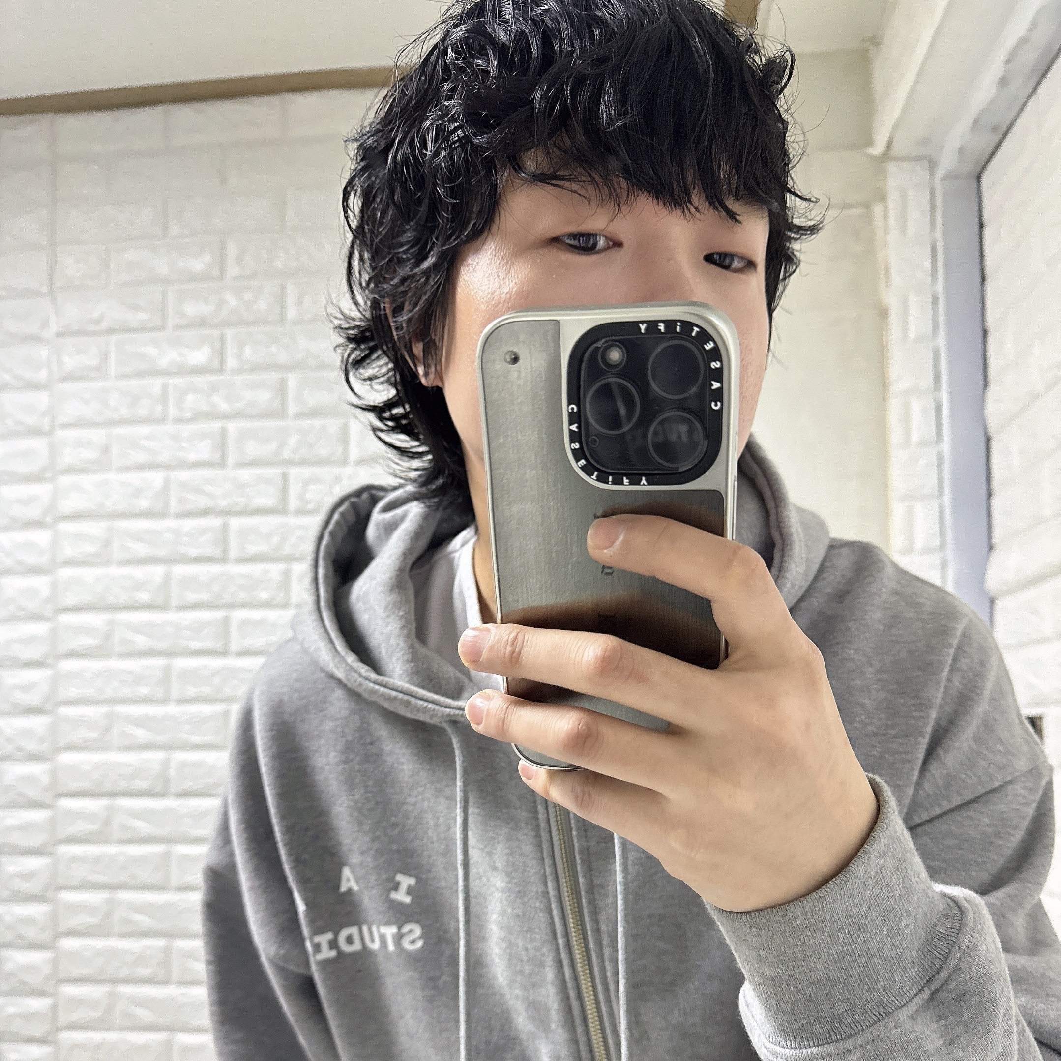 IAB Studio Zip-Up Hoodie Gray - 22FW, Casetify x Matin Kim iPhone Signature Magsafe Mirror Case Silver 착용 스타일