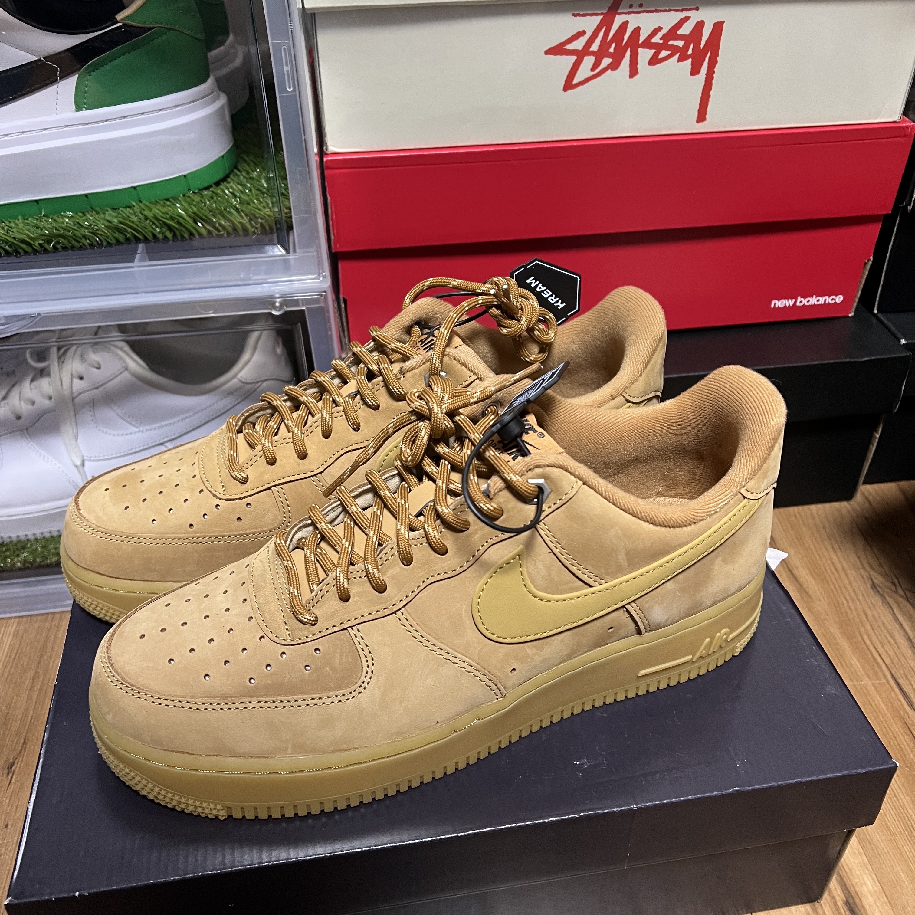 Nike Air Force 1 '07 WB Flax, Nike x Stussy Air Force 1 '07 Mid SP Black and Light Bone 착용 스타일 - 2