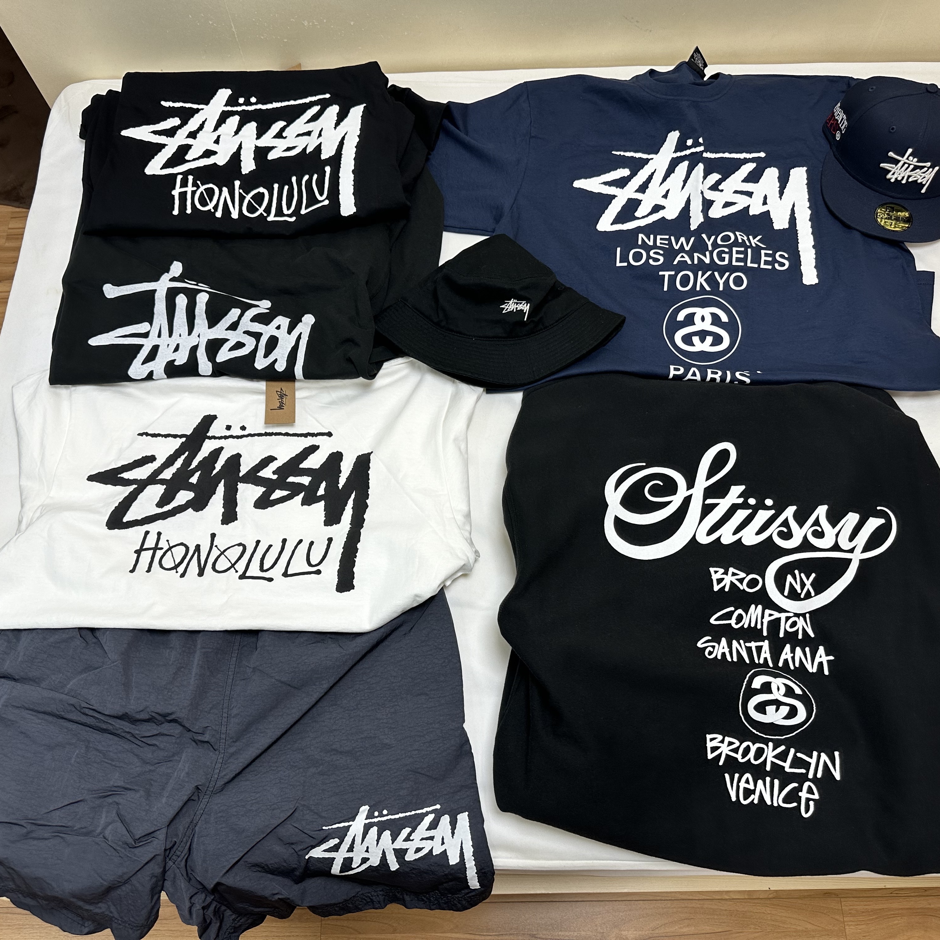Nike x Stussy Water Shorts Off Noir 착용 스타일 - 1