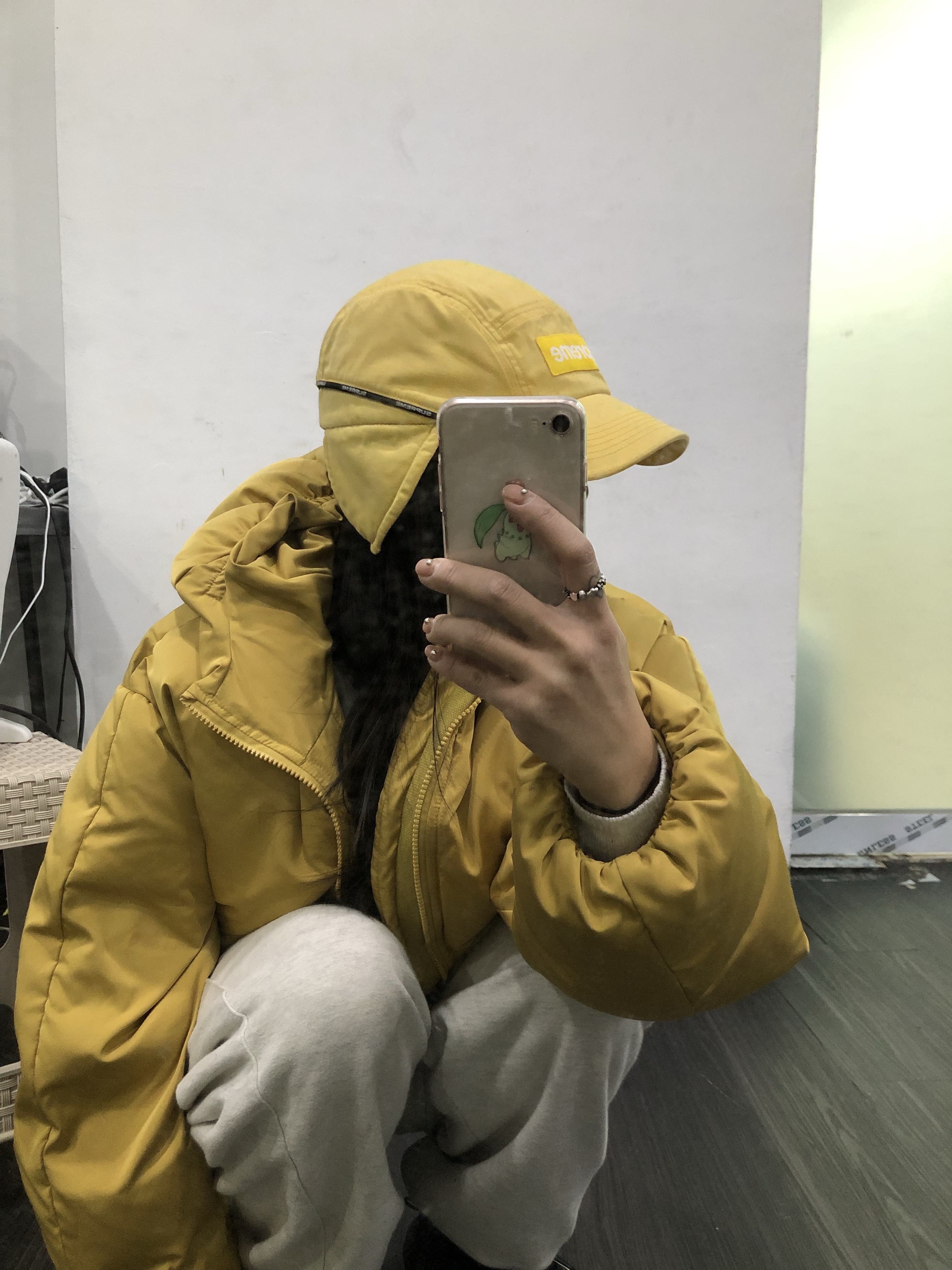 Supreme Packable Earflap Camp Cap Yellow - 22FW, (W) Hoka Bondi 8 Black - Wide 착용 스타일 - 2