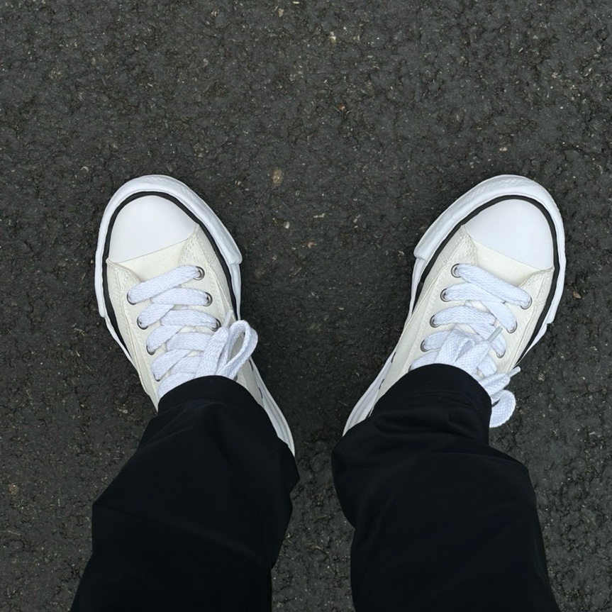 Maison Mihara Yasuhiro Peterson OG Sole Canvas Low Sneakers White 착용 스타일