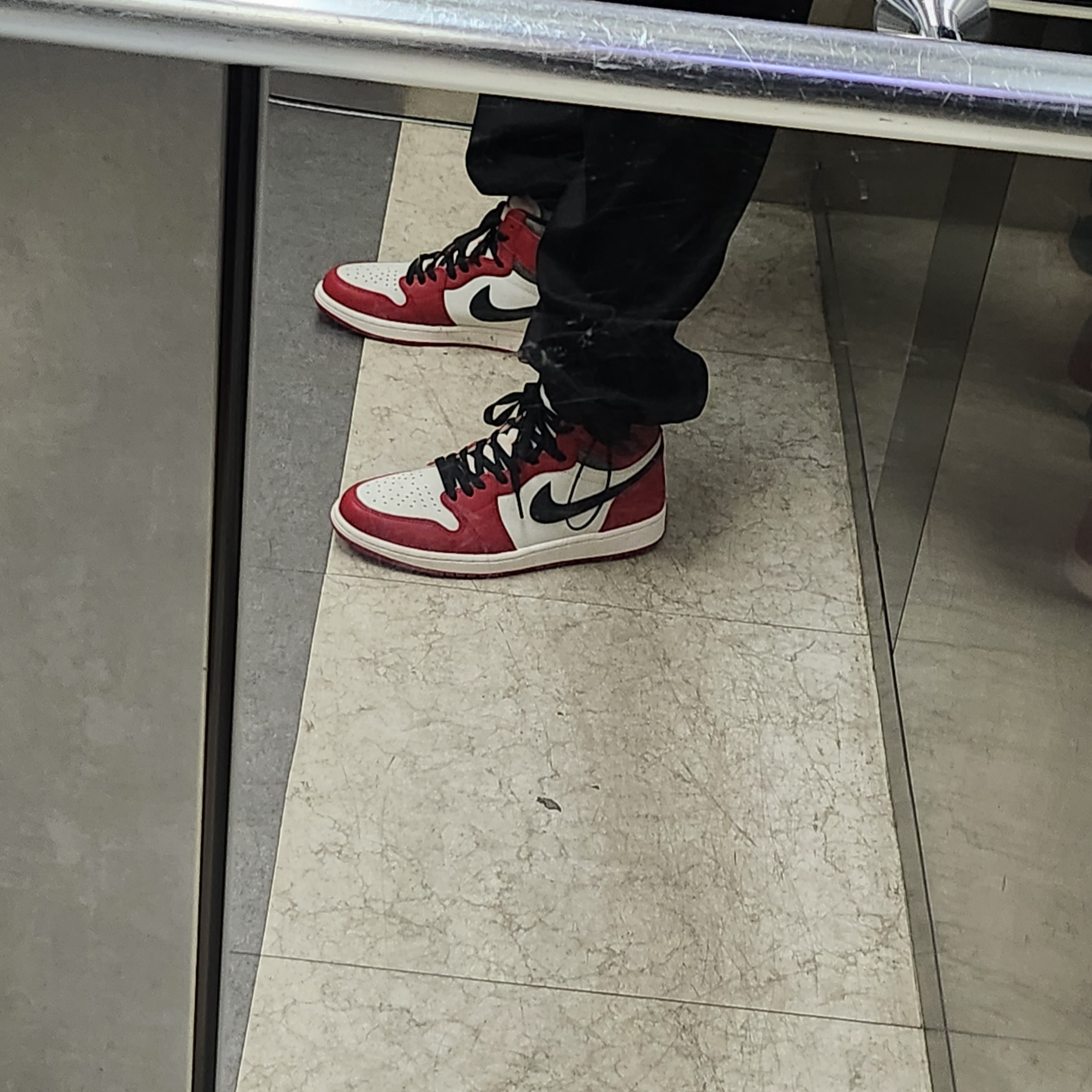 Jordan 1 Retro High OG Chicago 2022 착용 스타일 - 2