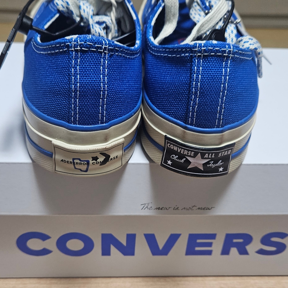 Converse x Ader Error Chuck 70 Ox Imperial Blue 착용 스타일 - 4