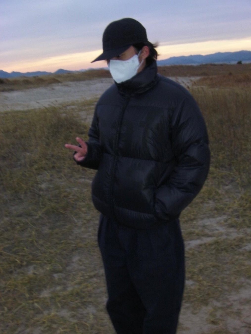 [KREAM 단독] Safarispot Basic Safari Down Jacket Black 착용 스타일 - 2