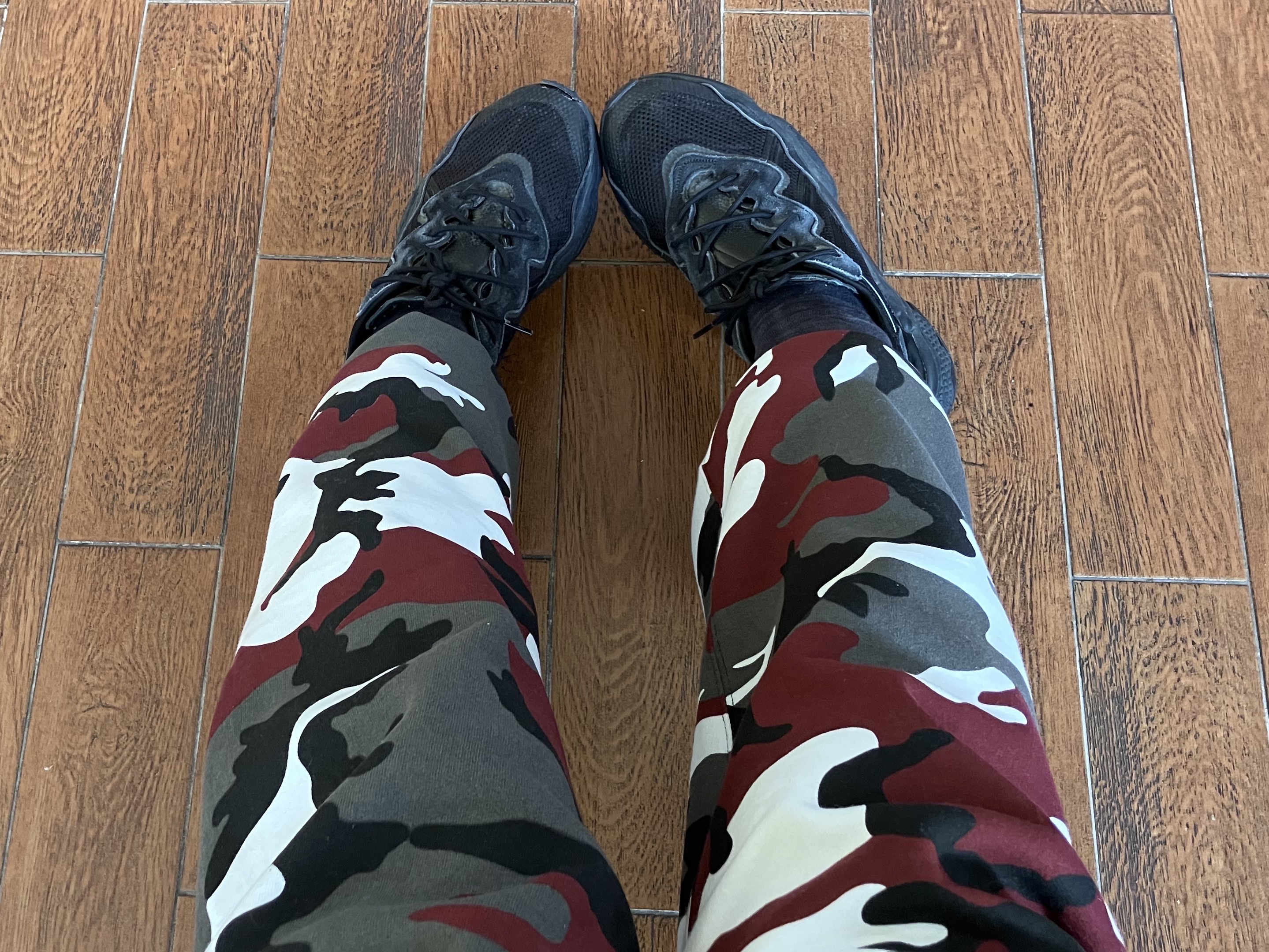 Supreme Small Box Drawcord Sweatpants Red Camo - 23FW 착용 스타일 - 2