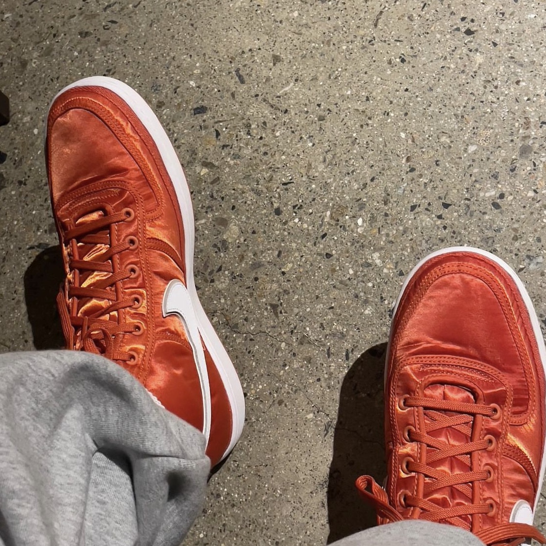Nike Vandal High Supreme VNTG Varsity Red 착용 스타일