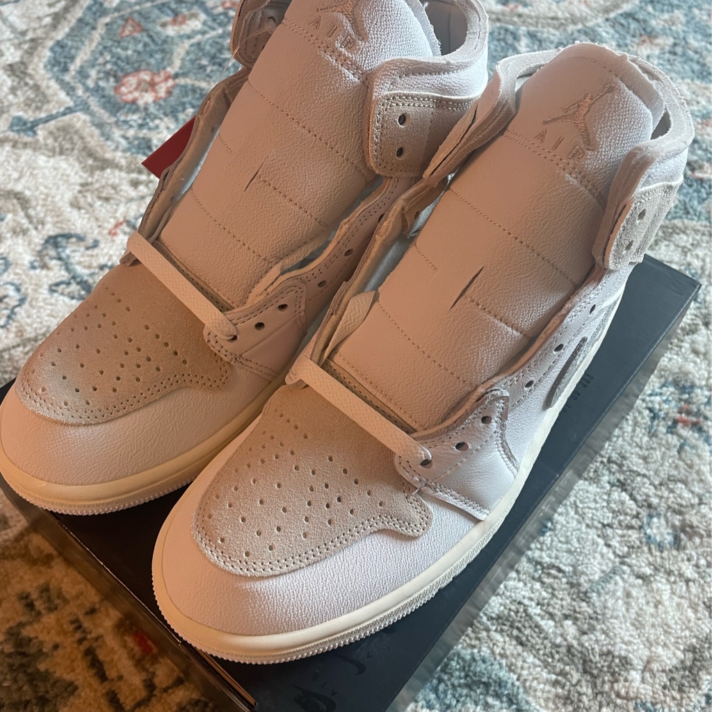 Jordan 1 Mid SE Craft White Light Orewood Brown 착용 스타일 - 2