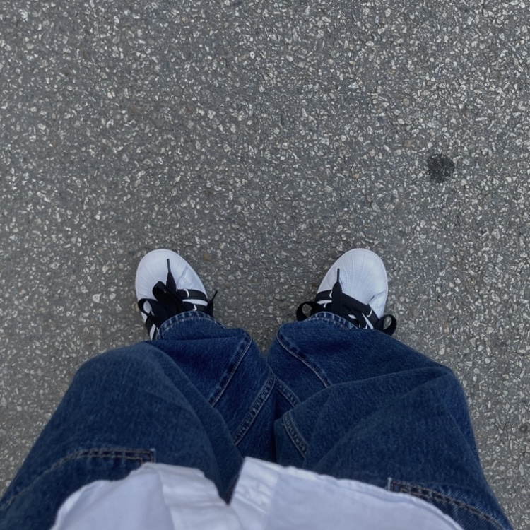 Adidas x KoRn Superstar Supermodified Cloud White Core Black 착용 스타일 - 2