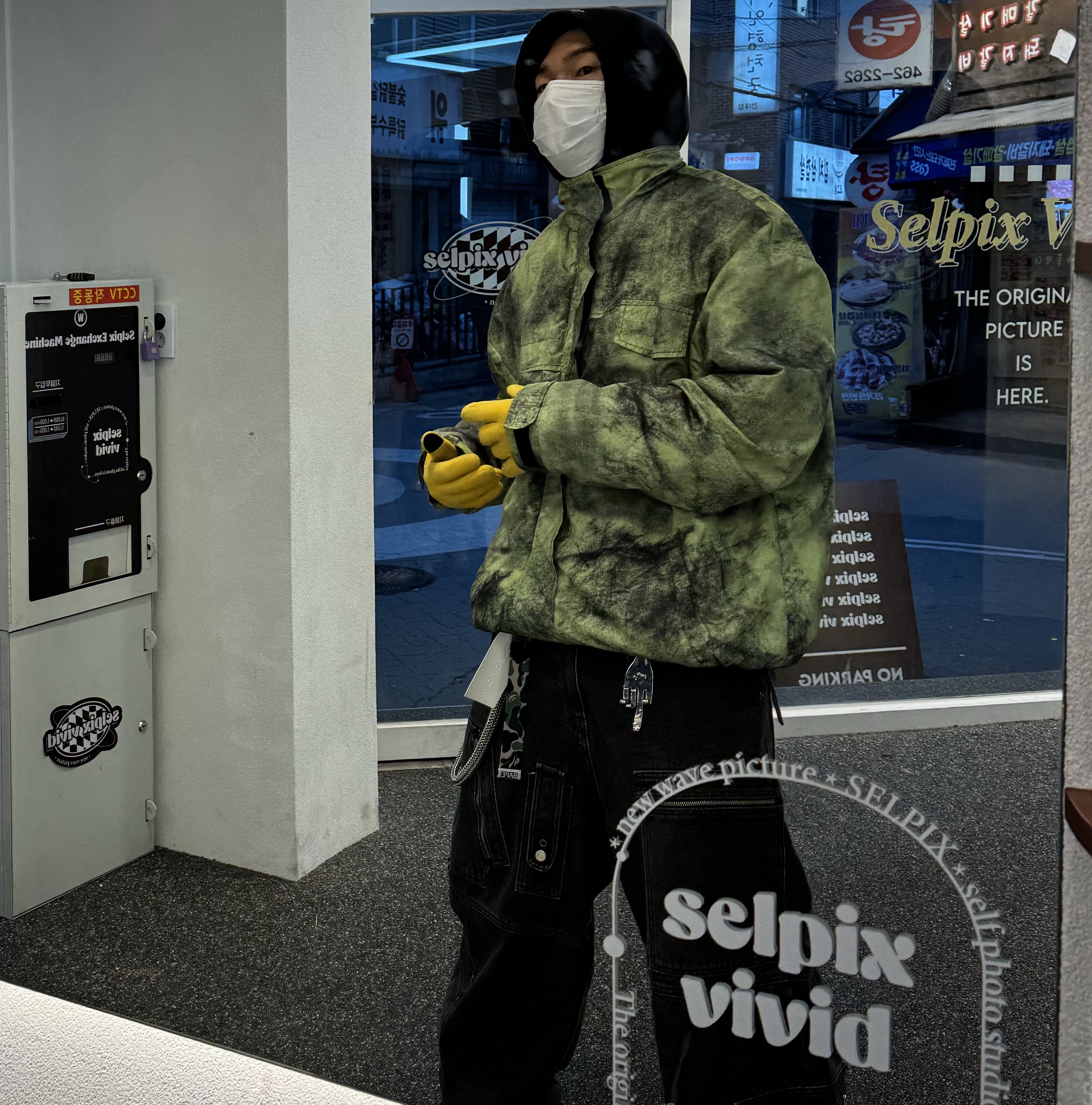 Project G/R Flight Denim Pants Black, Balenciaga 3XL Sneakers Light Beige 착용 스타일 - 1