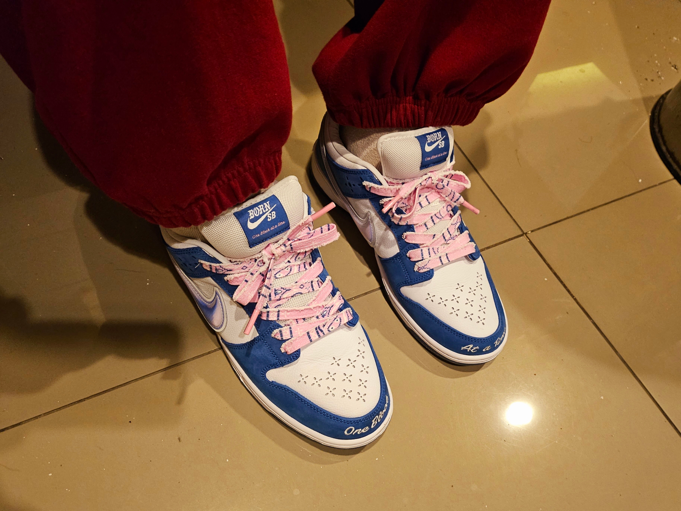 Nike x Born X Raised SB Dunk Low Pro QS One Block at a Time 착용 스타일 - 1