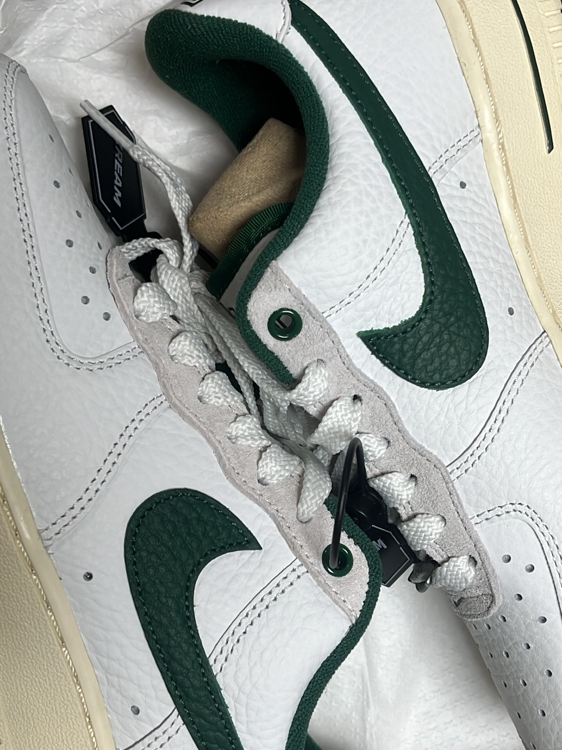 (W) Nike Air Force 1 '07 LX Summit White Gorge Green 착용 스타일