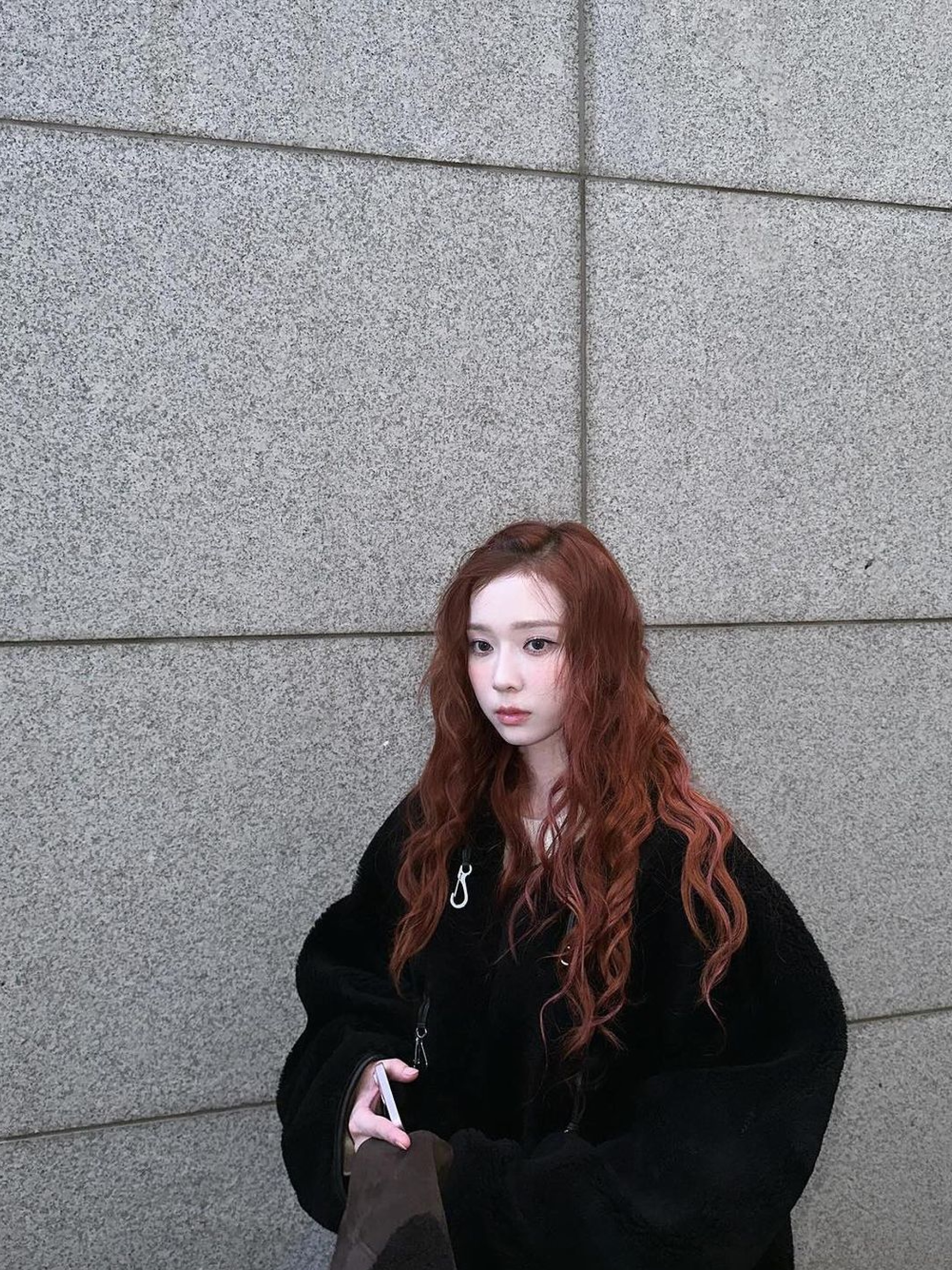 (W) Toteme Teddy Shearling Clasp Jacket Black, (W) Toteme Teddy Shearling Clasp Jacket Off White 착용 스타일 - 3