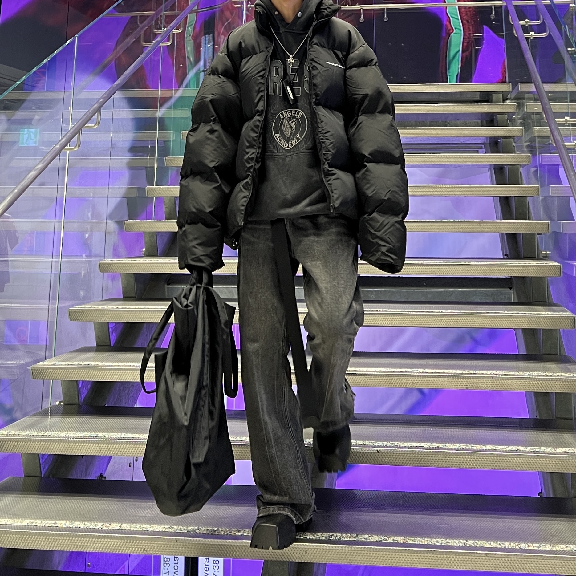 Balenciaga Trooper Rubber Boot Black, Project G/R Sprinter Pupper Down Jacket Black 착용 스타일