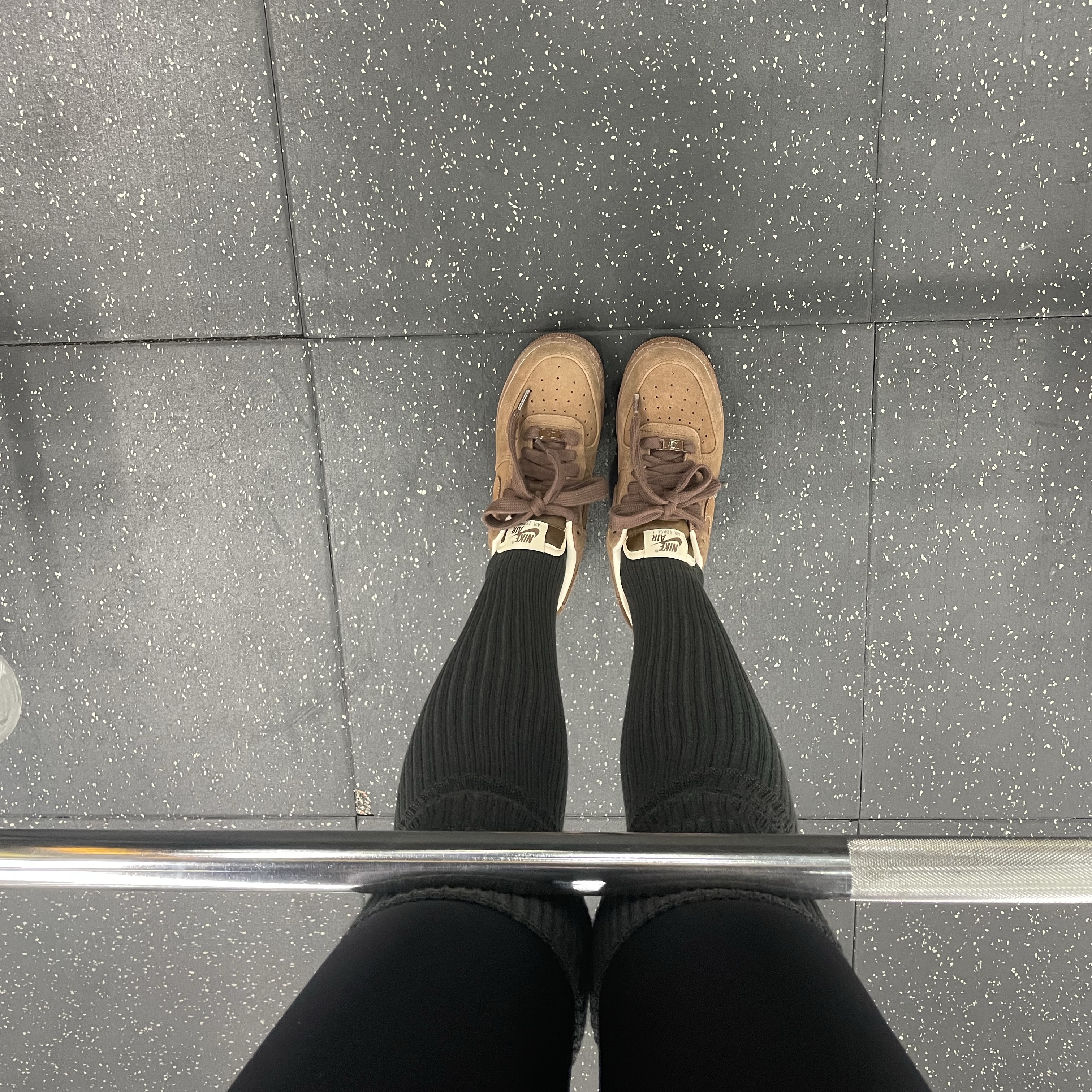 (W) Nike Air Force 1 '07 Cacao Wow 착용 스타일 - 2