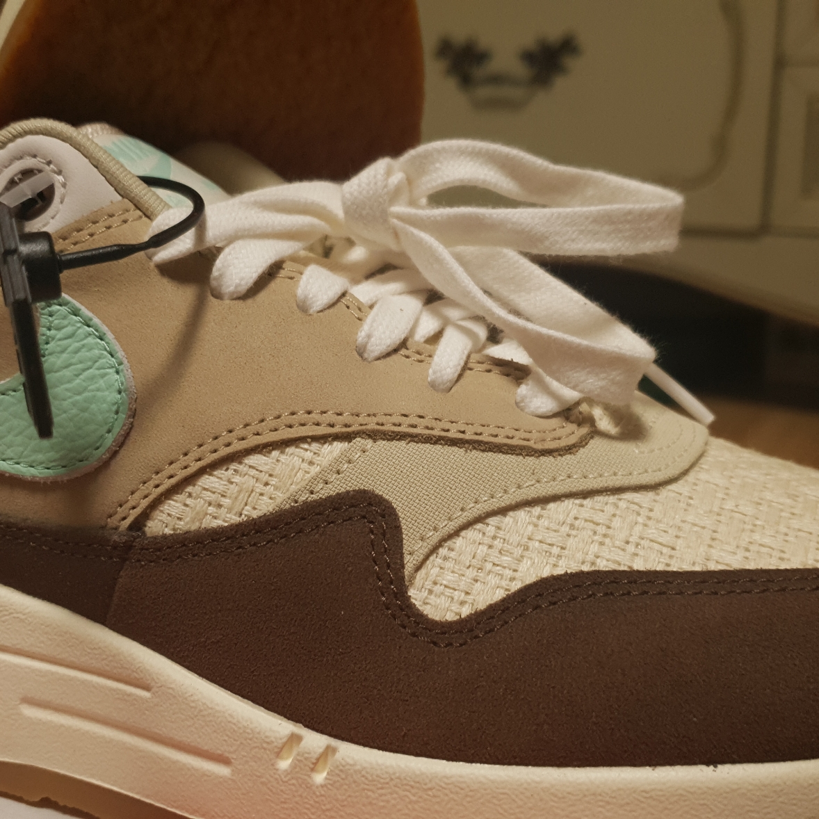 Nike Air Max 1 Premium Crepe Hemp 착용 스타일 - 2