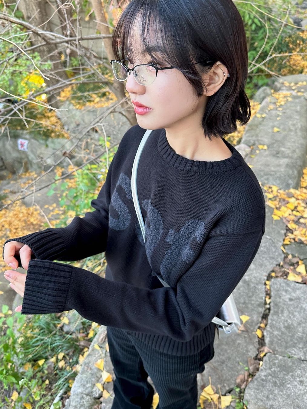 [KREAM 단독] Safarispot Women Basic Safari Knit Black, [KREAM 단독] Safarispot Basic Safari Knit Black 착용 스타일 - 1