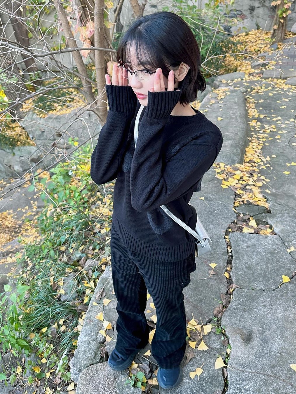 [KREAM 단독] Safarispot Women Basic Safari Knit Black, [KREAM 단독] Safarispot Basic Safari Knit Black 착용 스타일 - 2