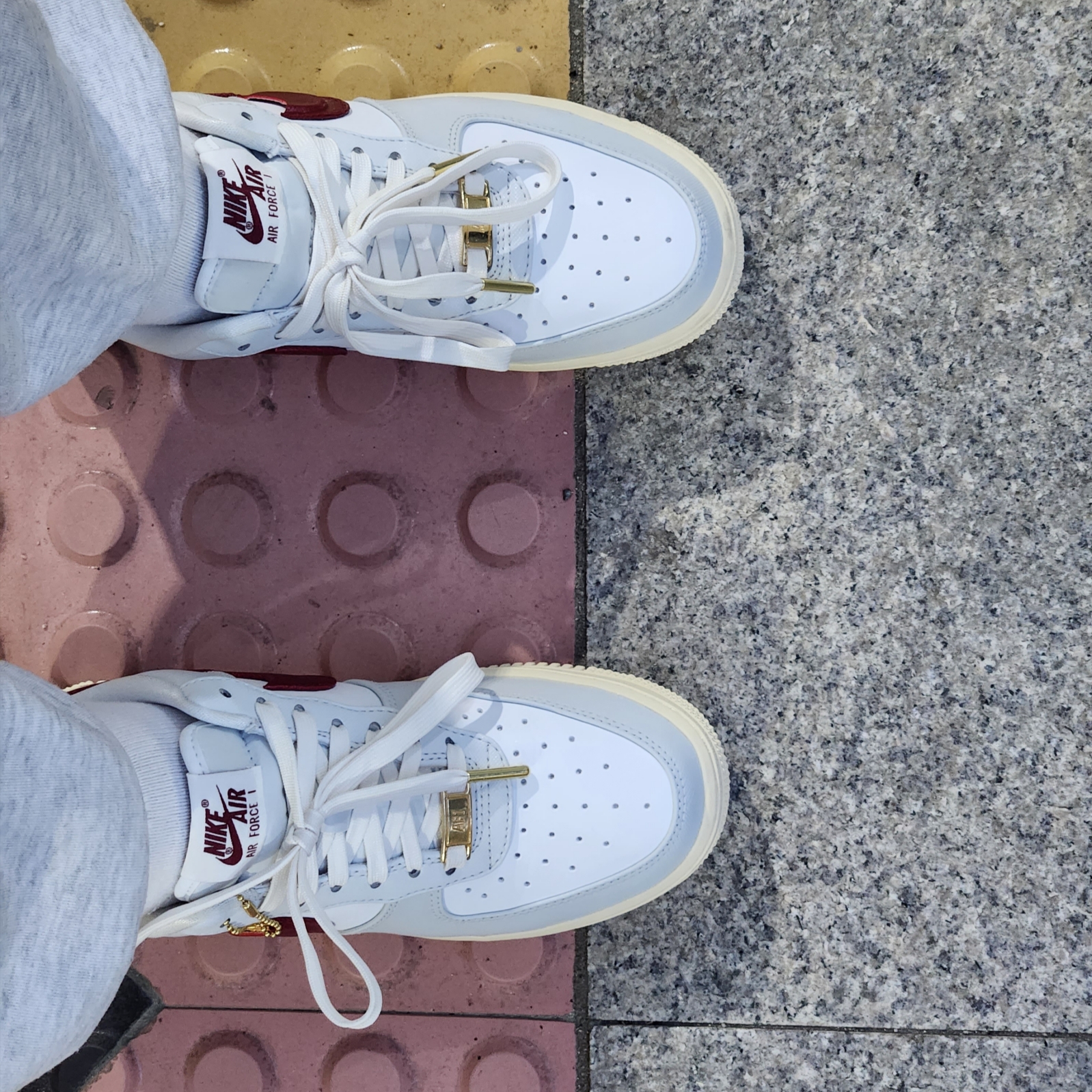 (W) Nike Air Force 1 '07 SE Pandant 착용 스타일