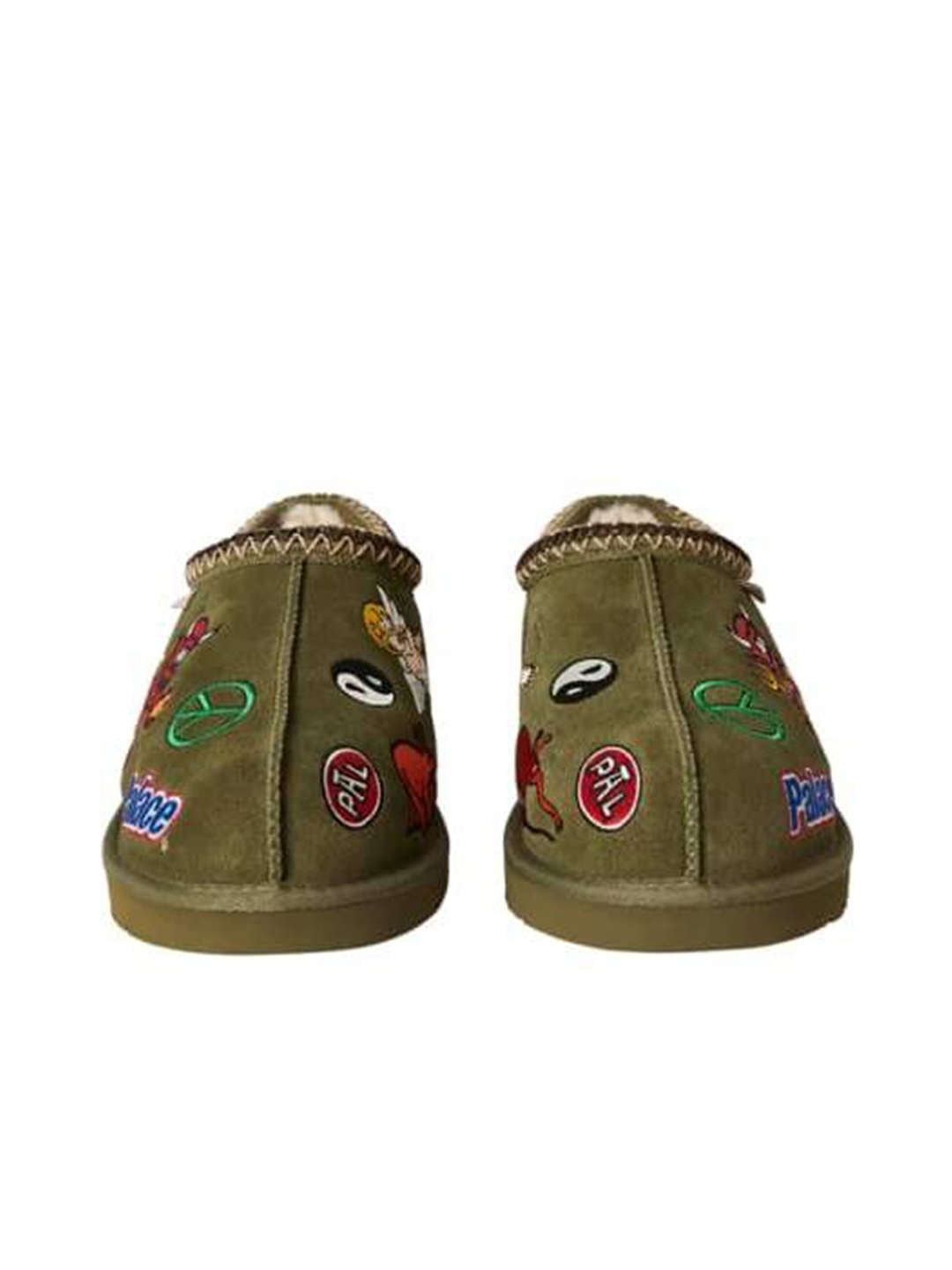 Palace x UGG P Sheepskin Rug Natural - 23FW, UGG x Palace Tasman Slipper Chestnut 착용 스타일 - 6