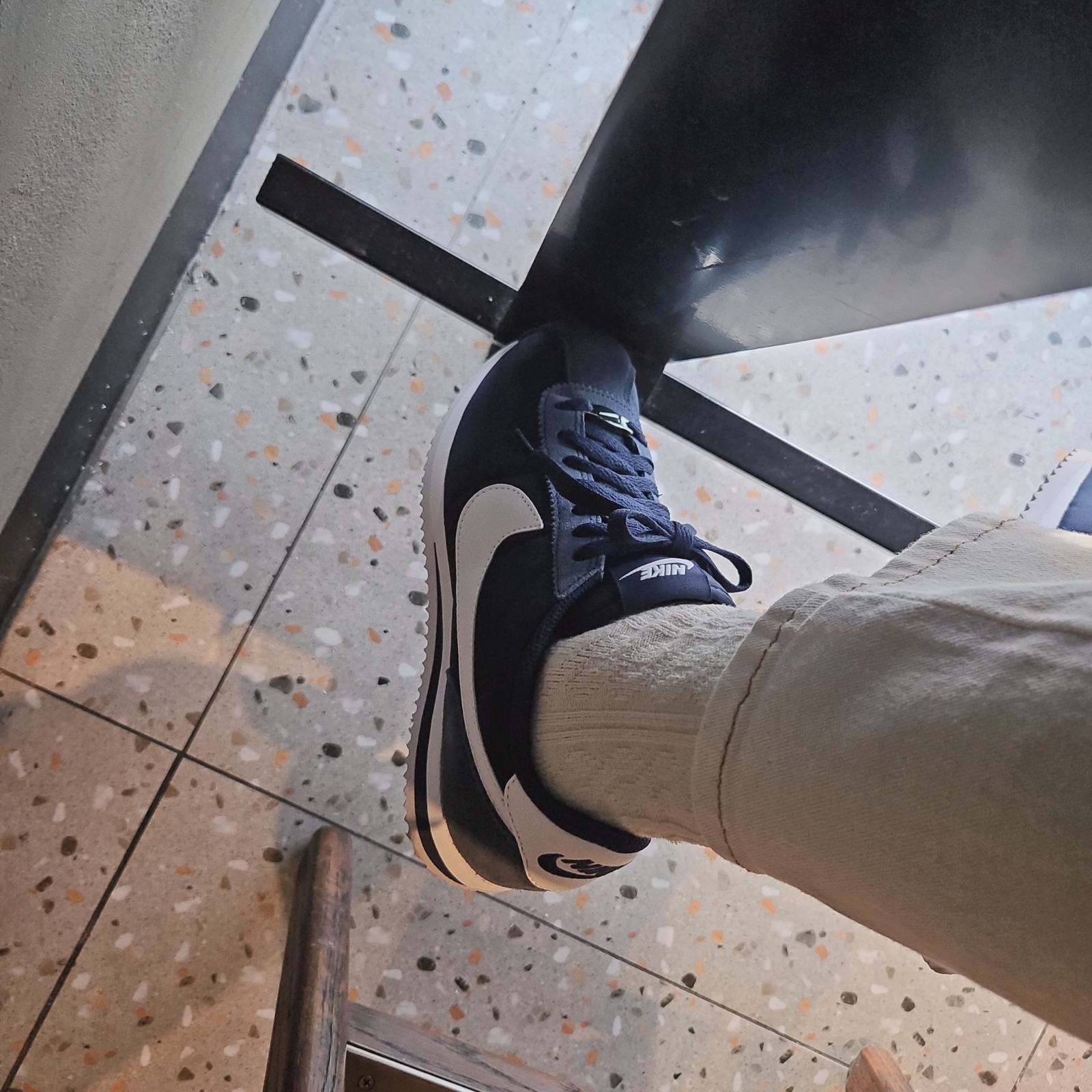 (W) Nike Cortez Midnight Navy 착용 스타일