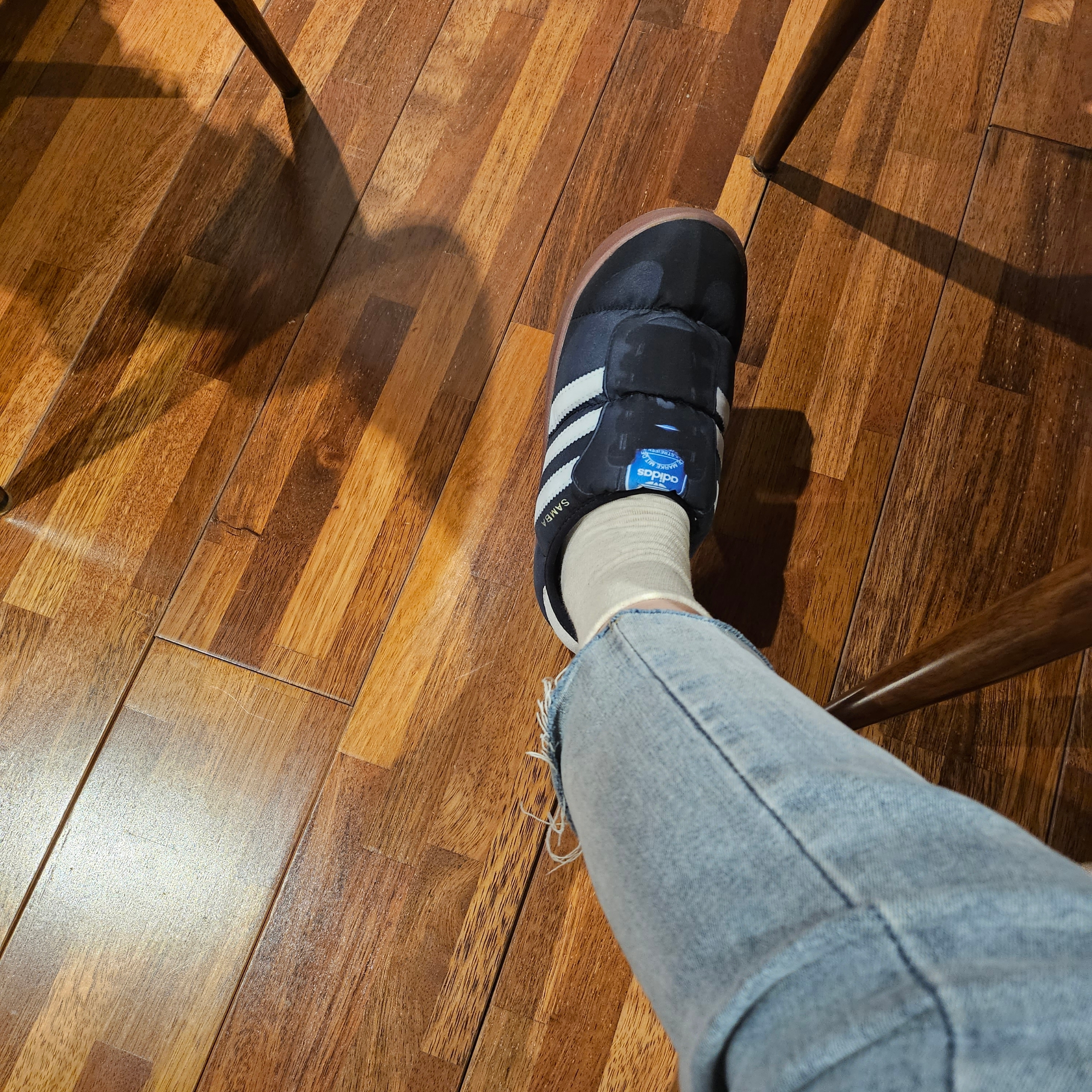 Adidas Puffylette Samba Core Black 착용 스타일 - 2